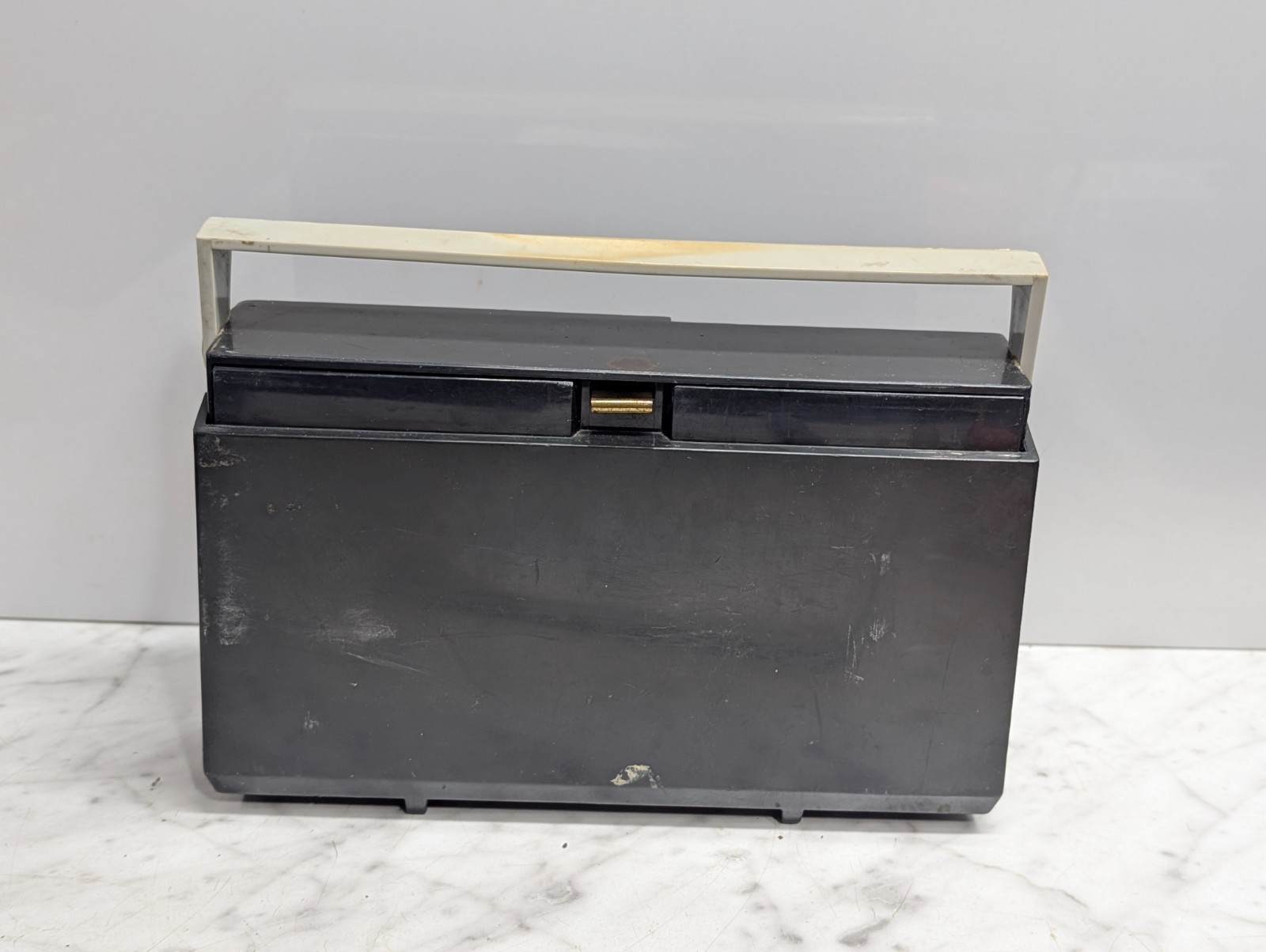 Sears Silvertone Tube Radio Dur-Pac AM Band Portable 7216 AC or Battery Powered