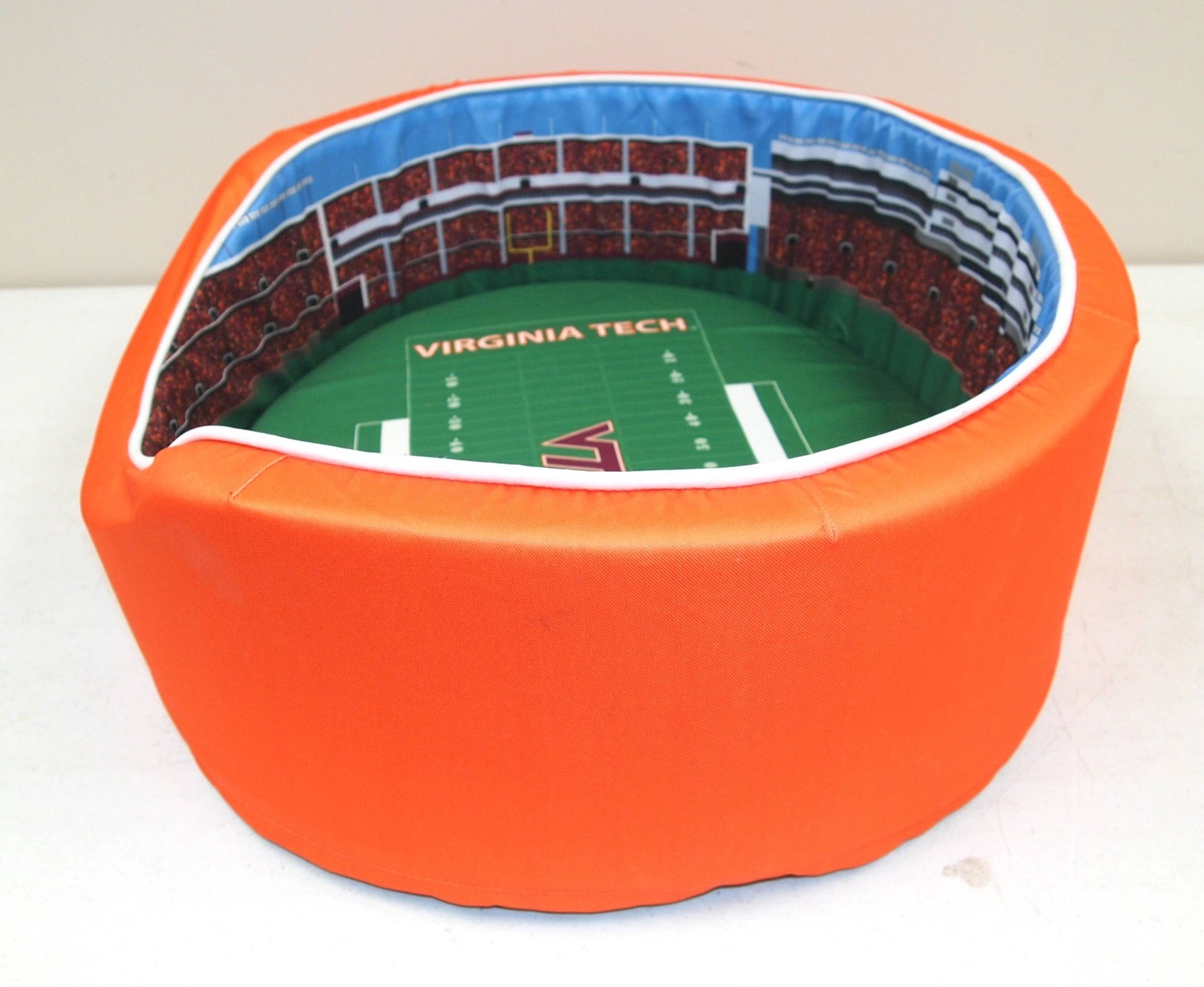 Rare! STADIUM SPOT Oval "VIRGINIA TECH" Medium DOG STADIUM BED w/ Washable Cover