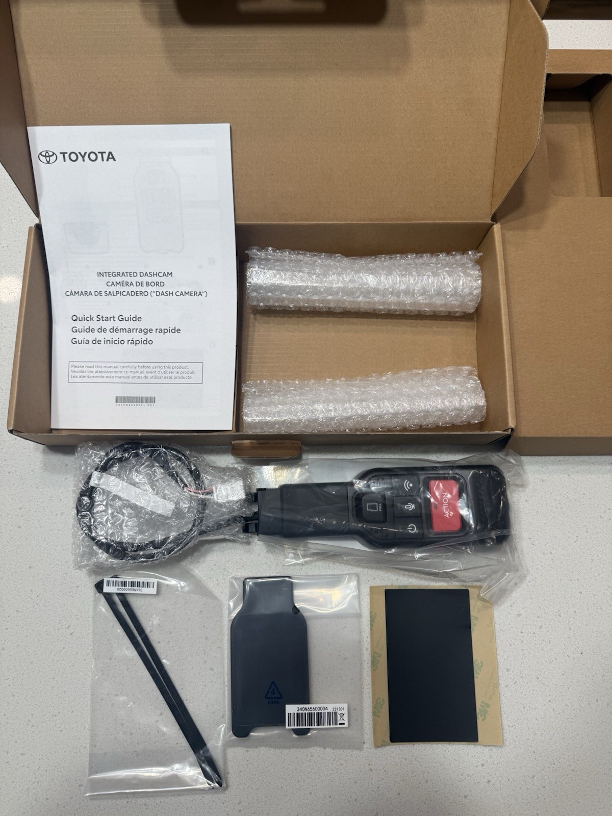 Toyota 2022 + Tundra 2023 + Sequoia 2024 + Grand Highlander Dashcam PT949-34222