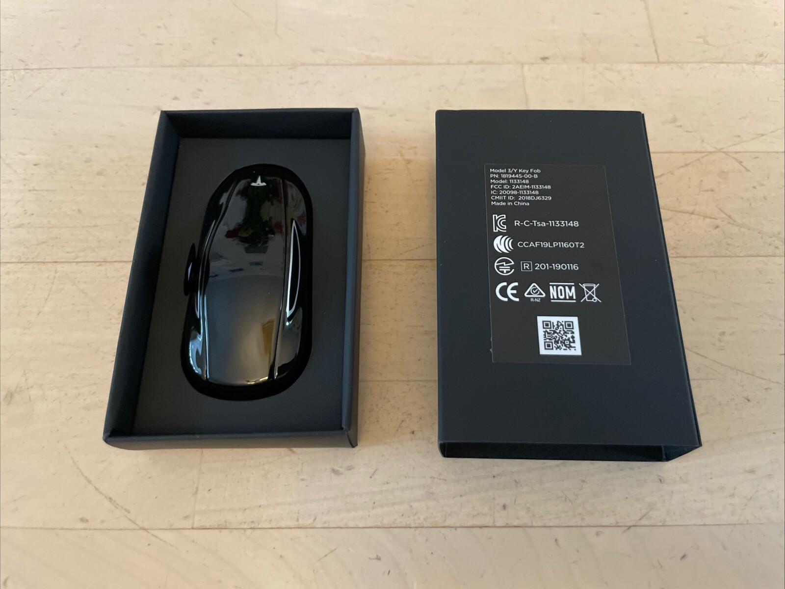 NEW OEM TESLA Model 3 Y 2017-2025 Smart Key Fob original keyfob 1819445-00-B