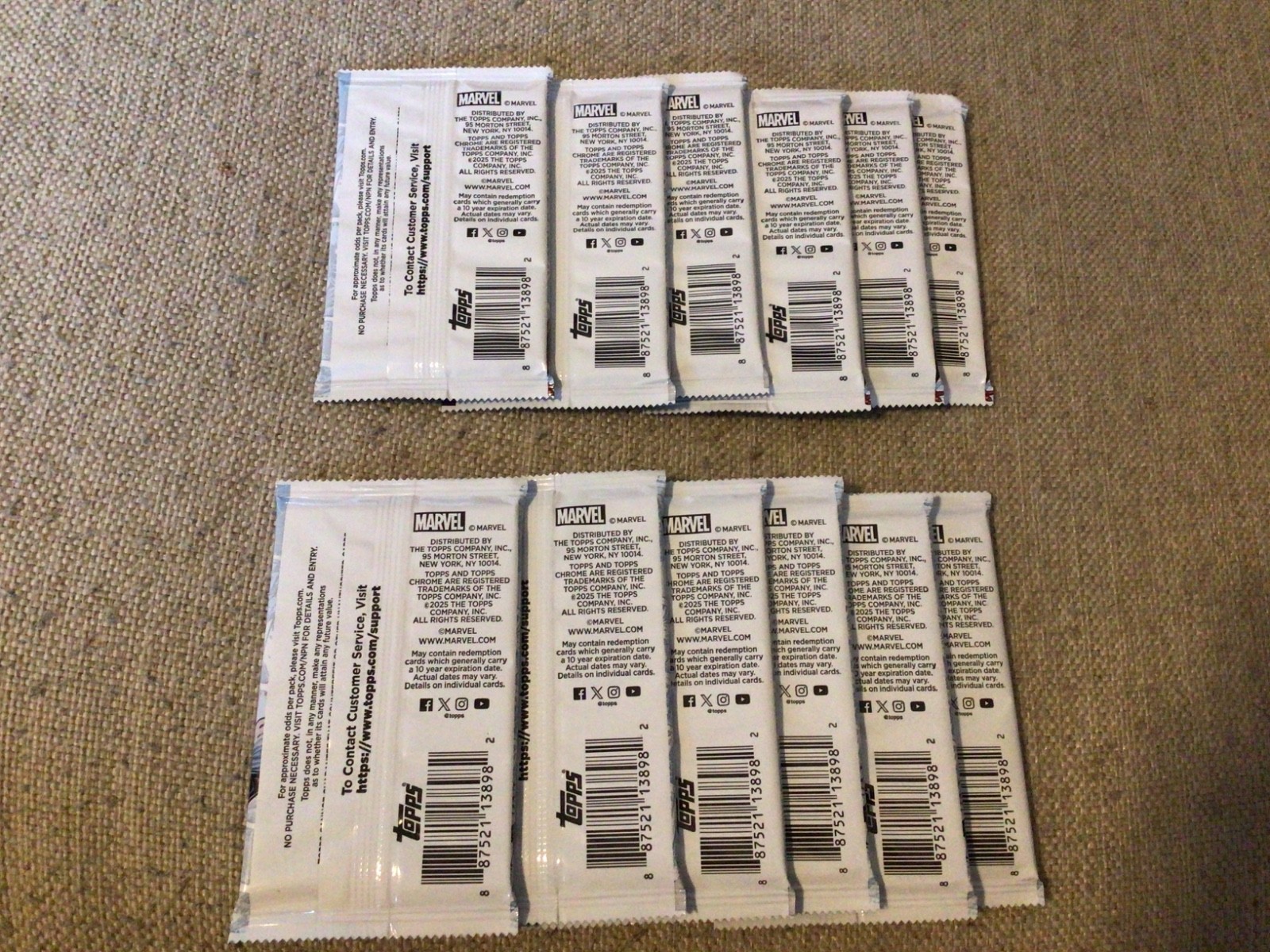 2025 Topps Marvel Comics Chrome Hobby Pack- 6 Cards