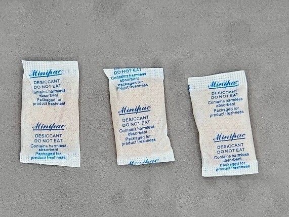 5 Packet Silica Desiccant Zero Tolerance Chris Reeve Rick Hinderer knife collect