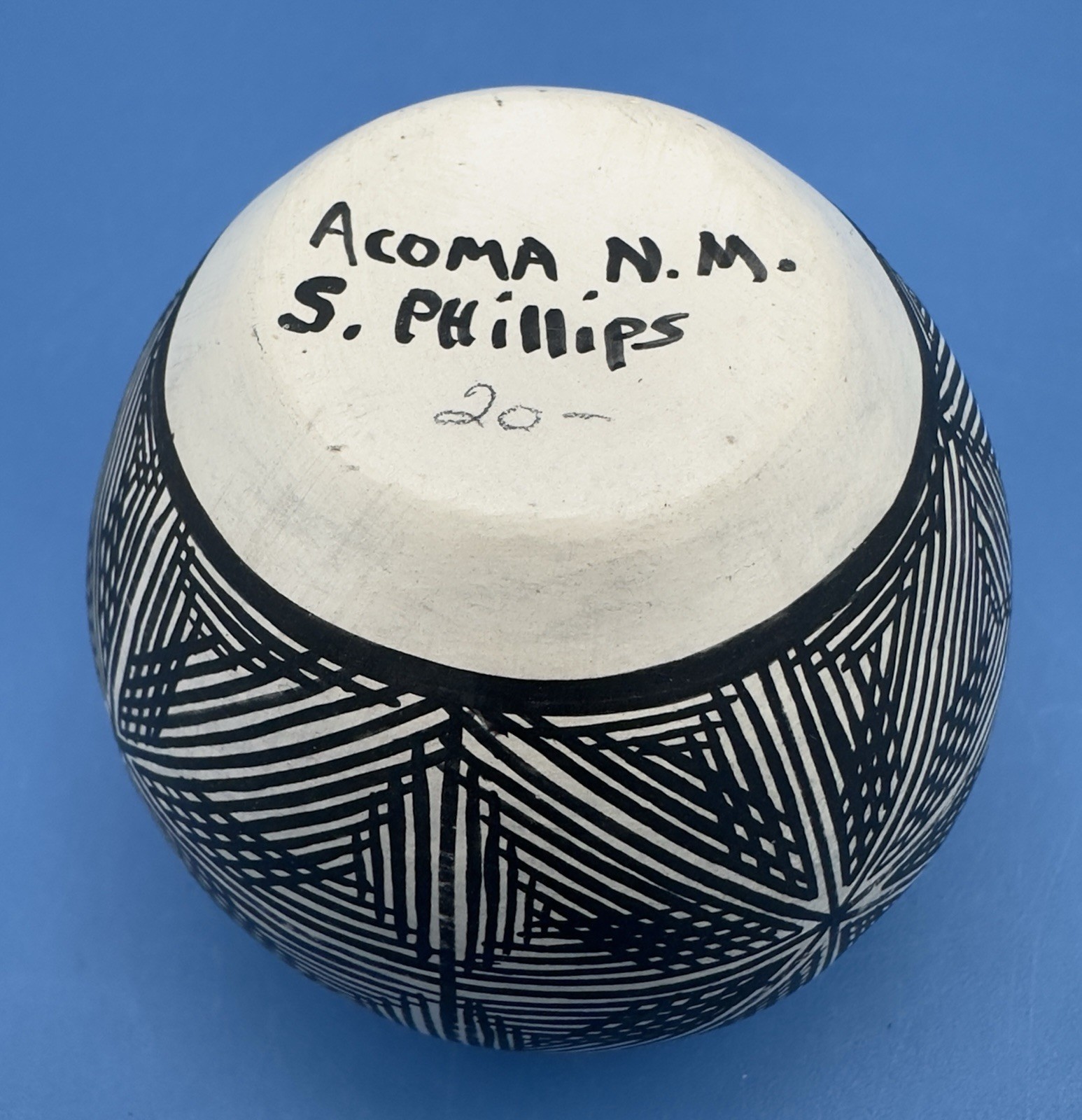 2 1/8" x 2 1/2" Acoma Pueblo Geometric Polychrome Pottery Jar - Santana Phillips