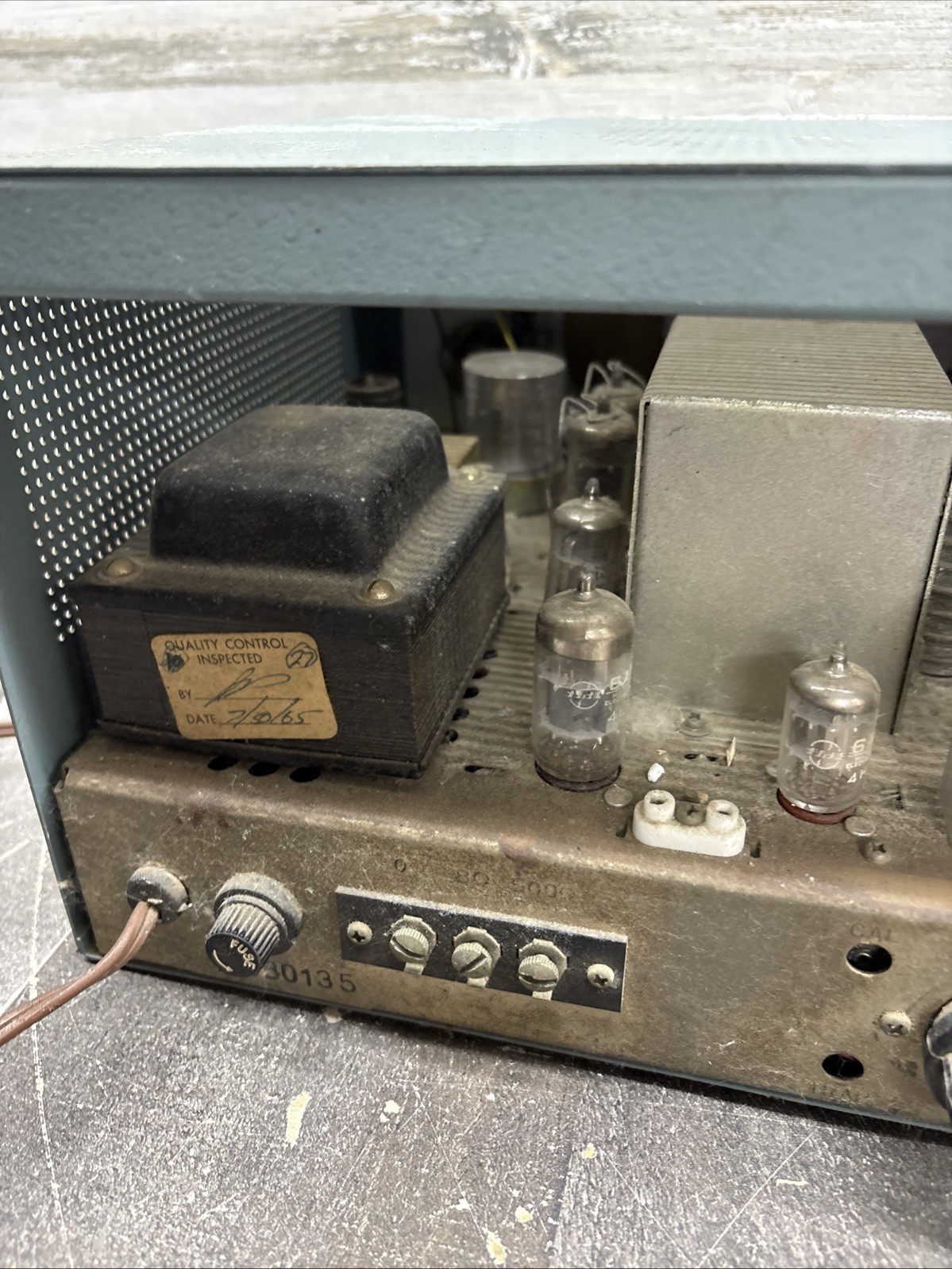 lafayette radio Ha-350 Powers On As Is