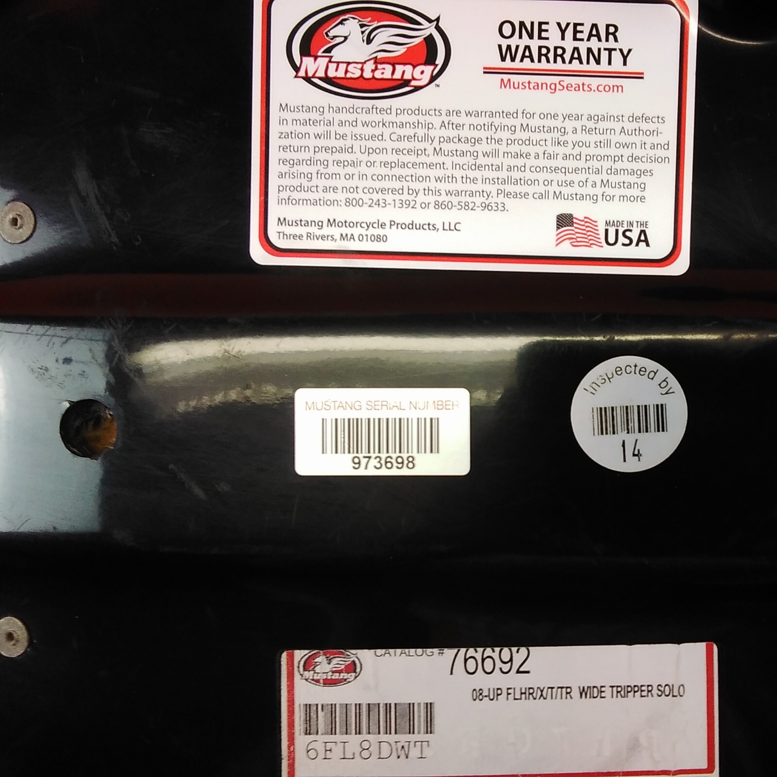 MUSTANG WIDE TRIPPER SOLO SEAT FOR HARLEY-DAVIDSON TOURING 76692