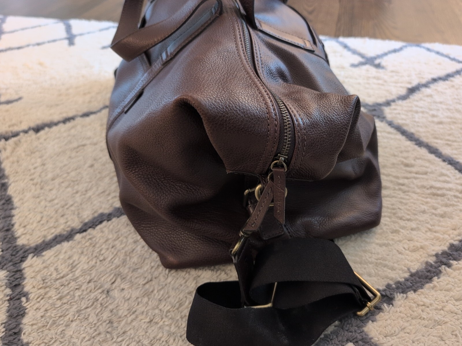 Fossil Mens Duffle Bag Brown Leather Travel Shoulder Business