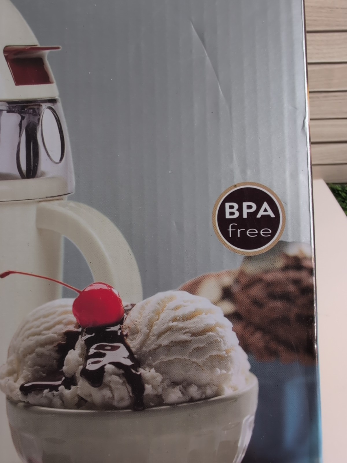 Hershey's Dual Single Serve Ice Cream Maker IC13887 New In Box w/ Cups