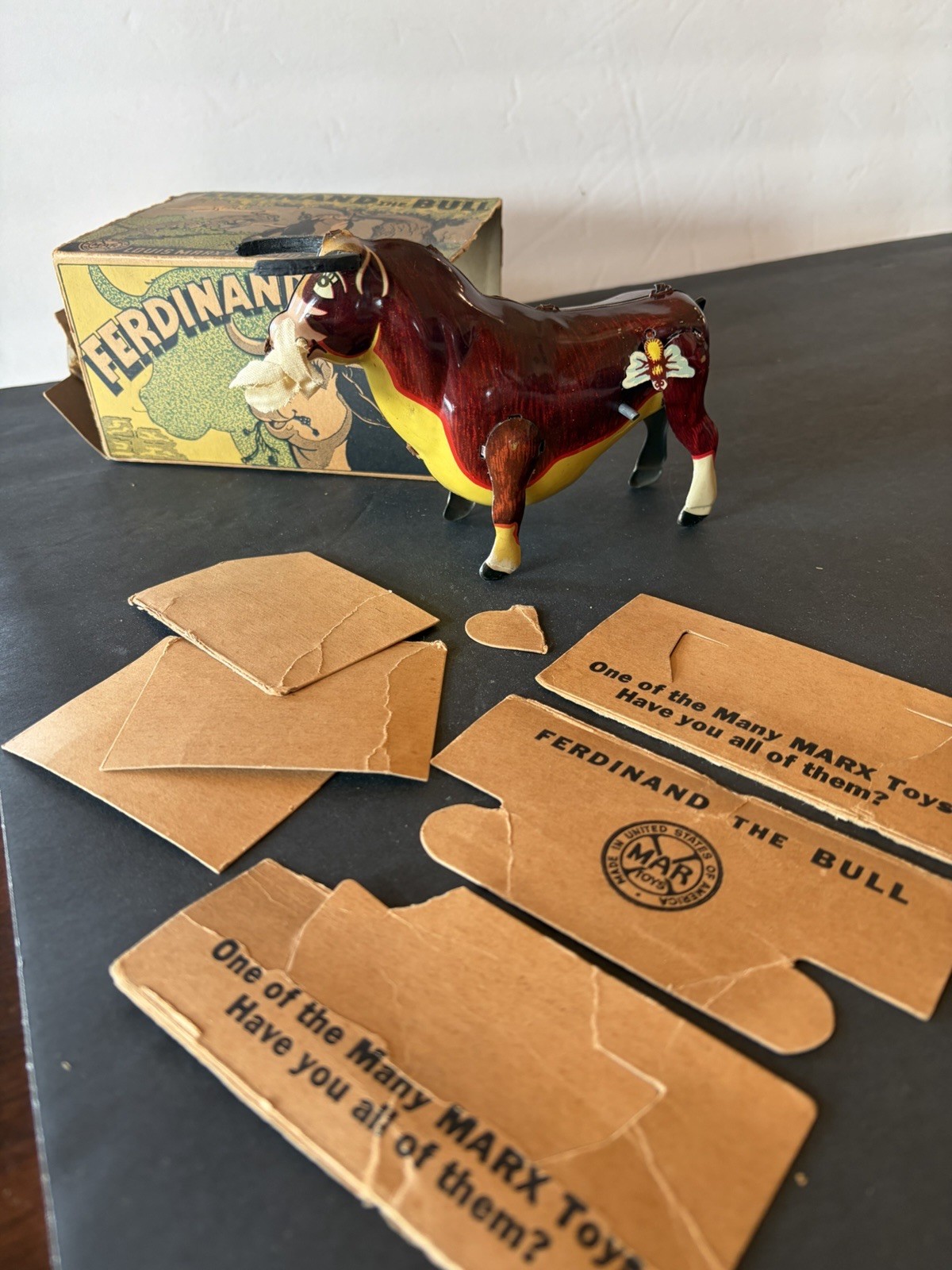 Fredinand the Bull & Box, Louis Marx & Co, NYC/USA, c. 1938.