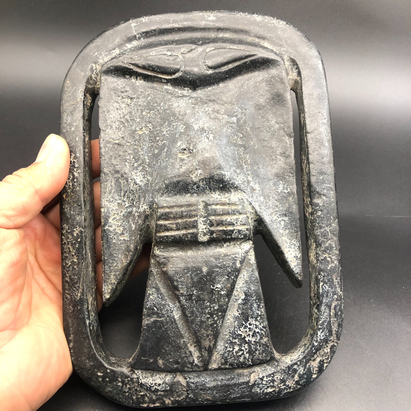 Old HongShan Culture Meteorite Jade Hand-Carved Bird Eagle"owl" Statue