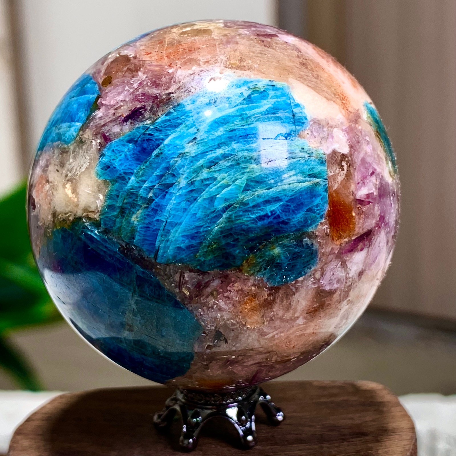 160G Natural Blue Aptite +Sun Stone purple lepidolite Sphere mineral sample