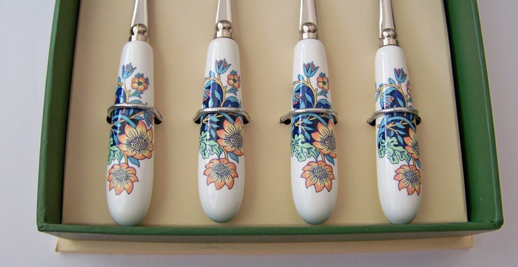 Spode Strawberry Thief Cake Slicer, 4 Teaspoons & 4 Pastry Forks NEW Unused lot