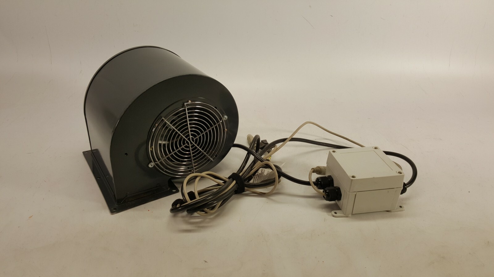 Dayton Model 1TDT6  Blower 428/293 CFM 2 Speed 1500 RPM 115V 60/50hz (4C565)