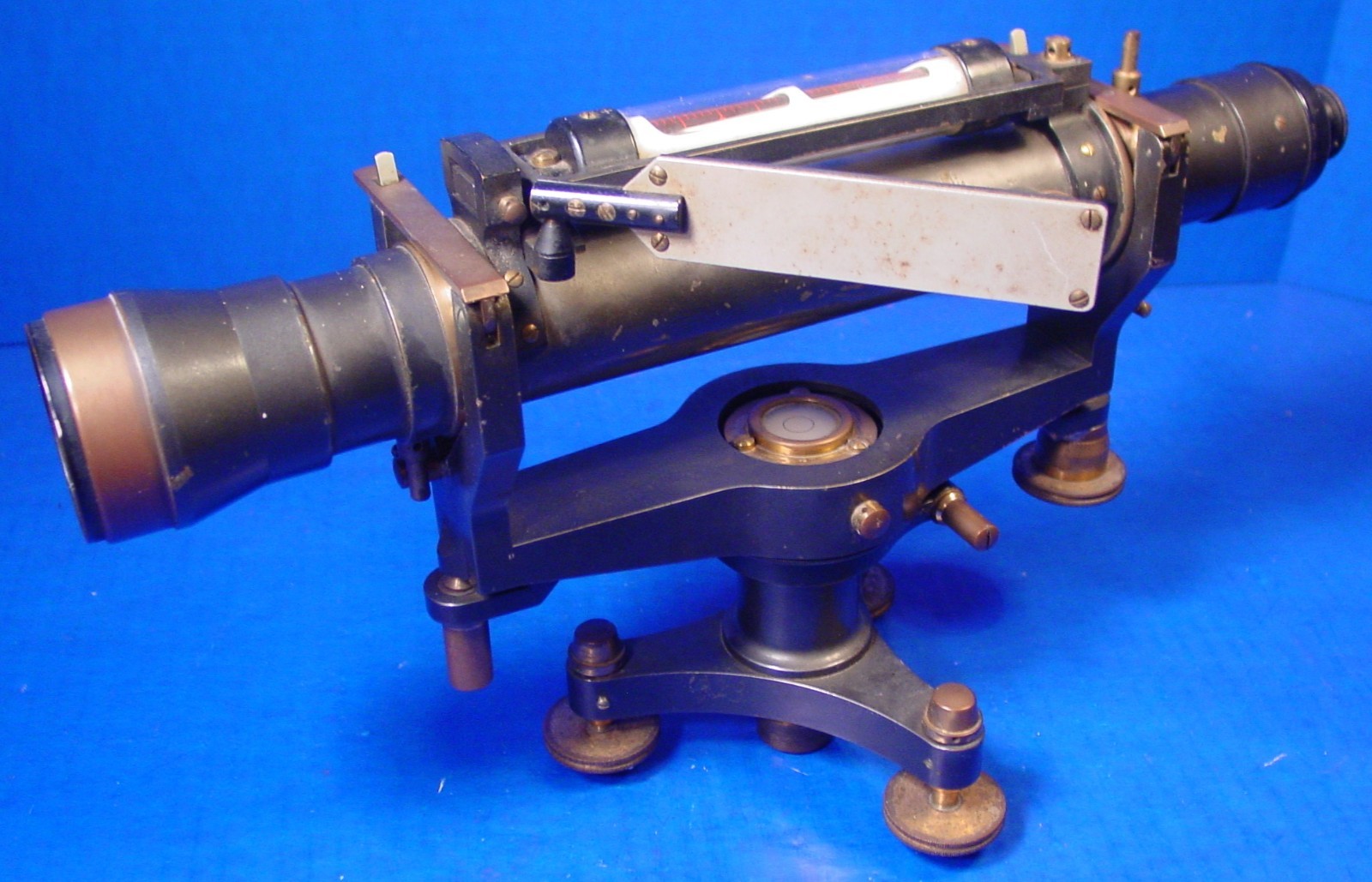 Douglas MacArthur Presentation Precise Level - Otto Fennel Sohne