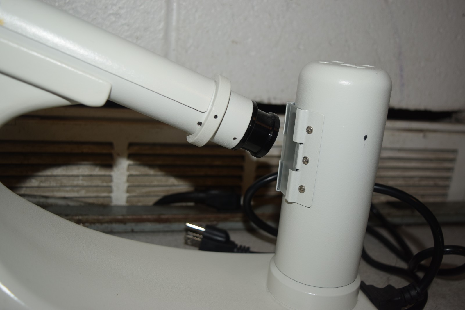 Azzota Corporation Disc Polarimeter