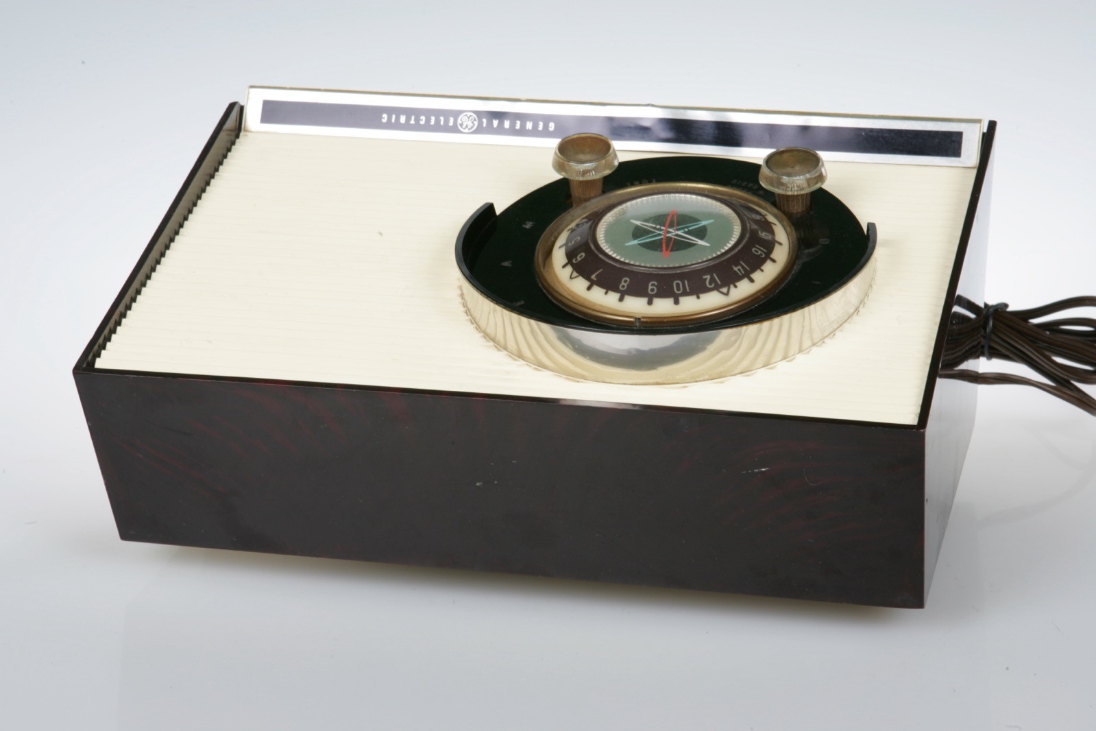 1957 GE Atomic Dial Beam Tube Radio "Leave It To Beaver" Model 860 WORKS Great!