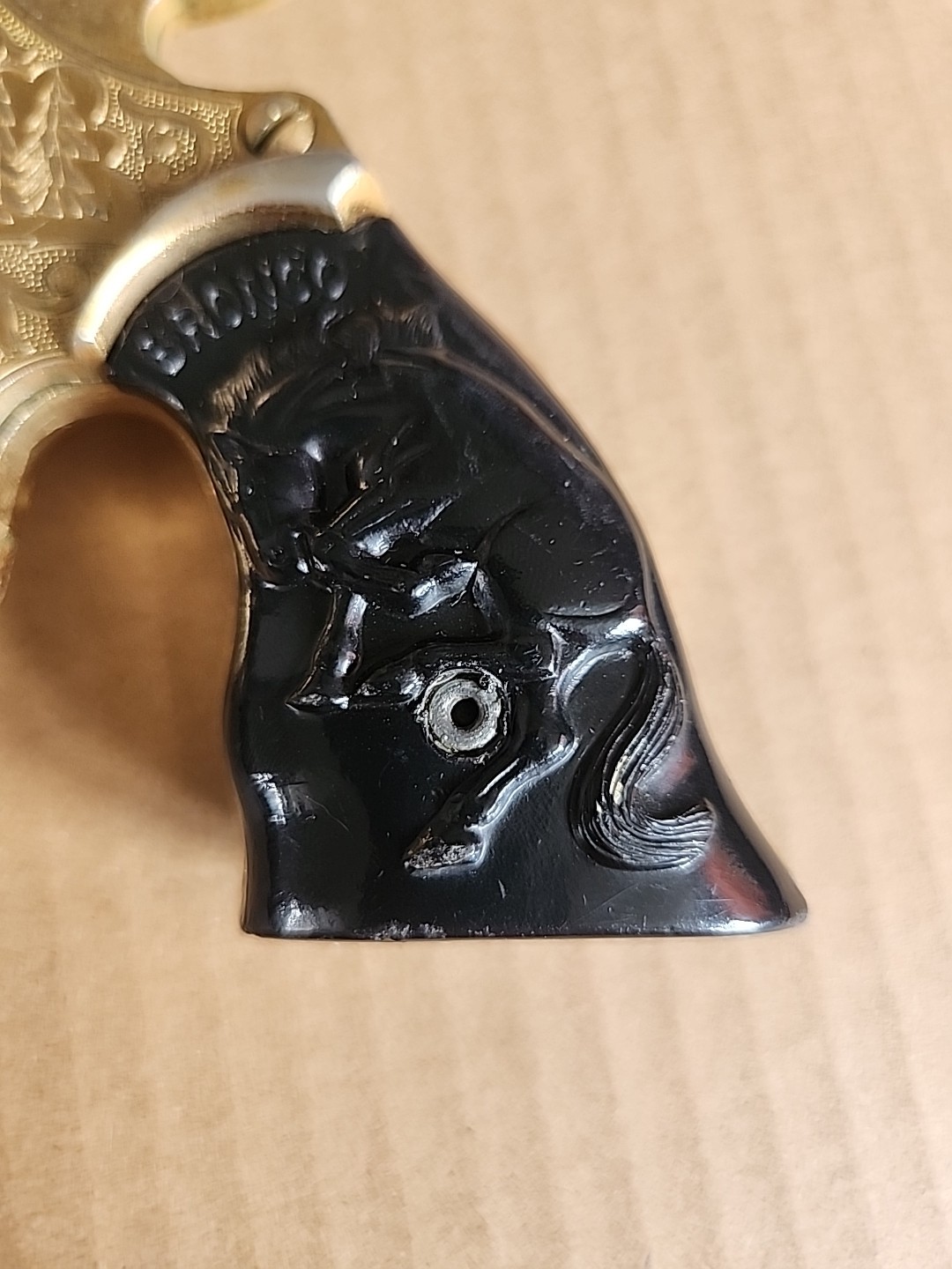 VINTAGE KILGORE BRONCO GOLD PLATED CAP GUN WITH BLACK GRIPS - 1950's WORKING