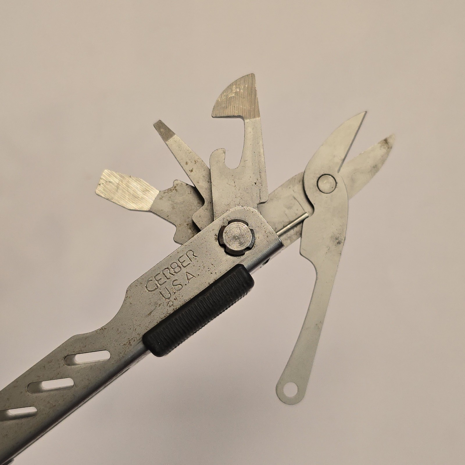 GERBER MP400 MULTI PLIERS TOOL KNIFE COMPACT STAINLESS STEEL