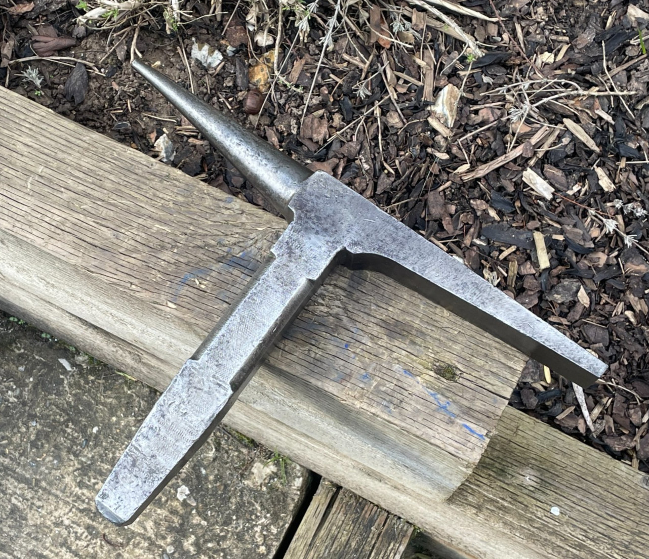 Vintage Large Blacksmiths Spike Stake Anvil Tinsmith Old Tool