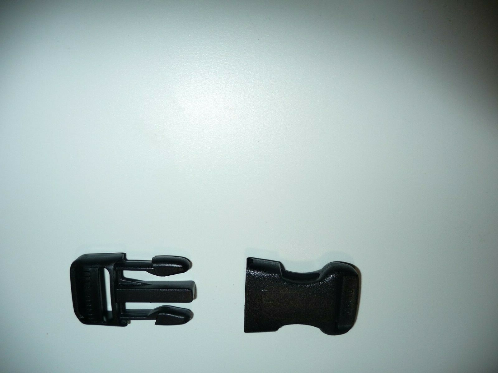 ACW 1 inch X 2.5 inch Black Side Squeeze Plastic Buckle 5 PER pack CSR.1.0