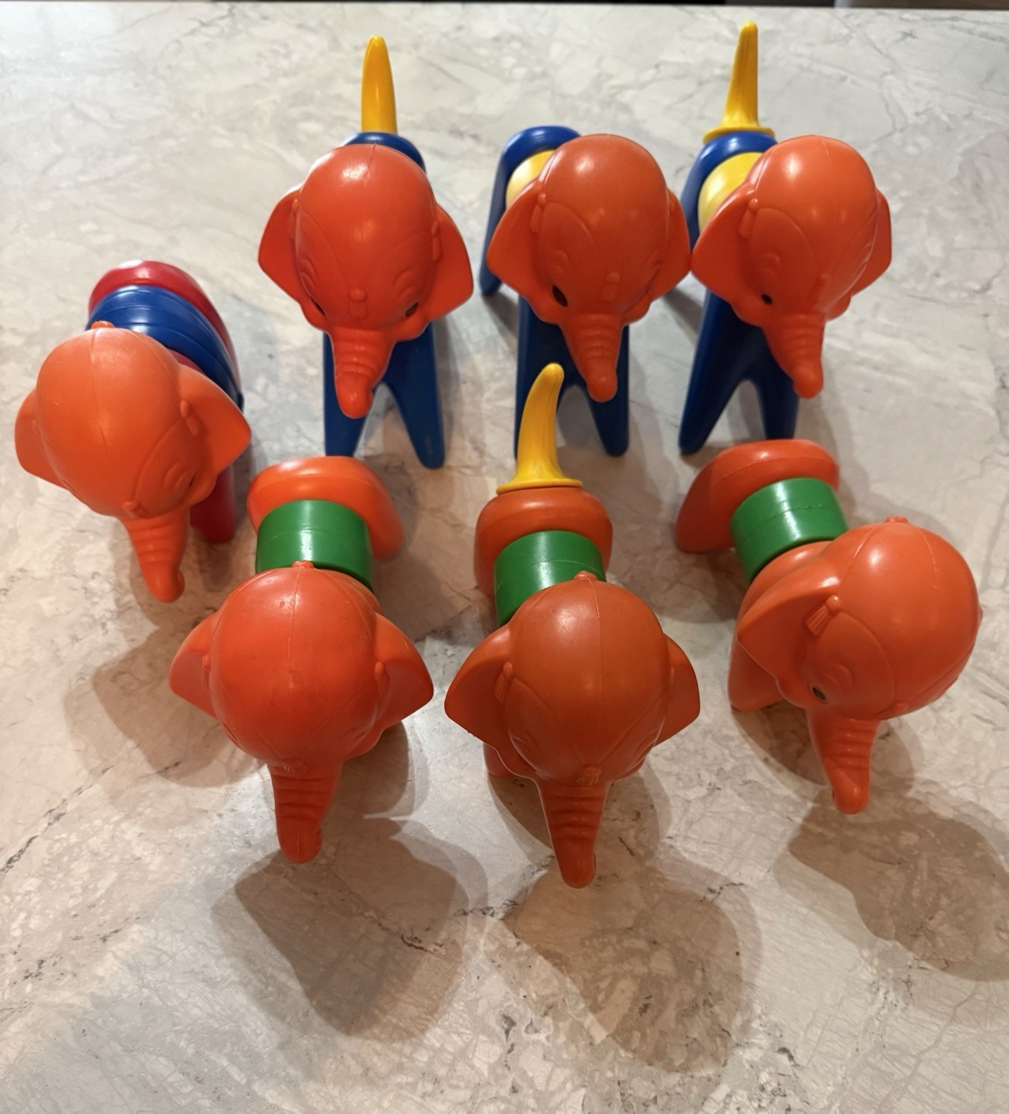 Tupperware Vintage Zoo-It-Yourself Animal Kit. 87 Pcs. 17 Animals.