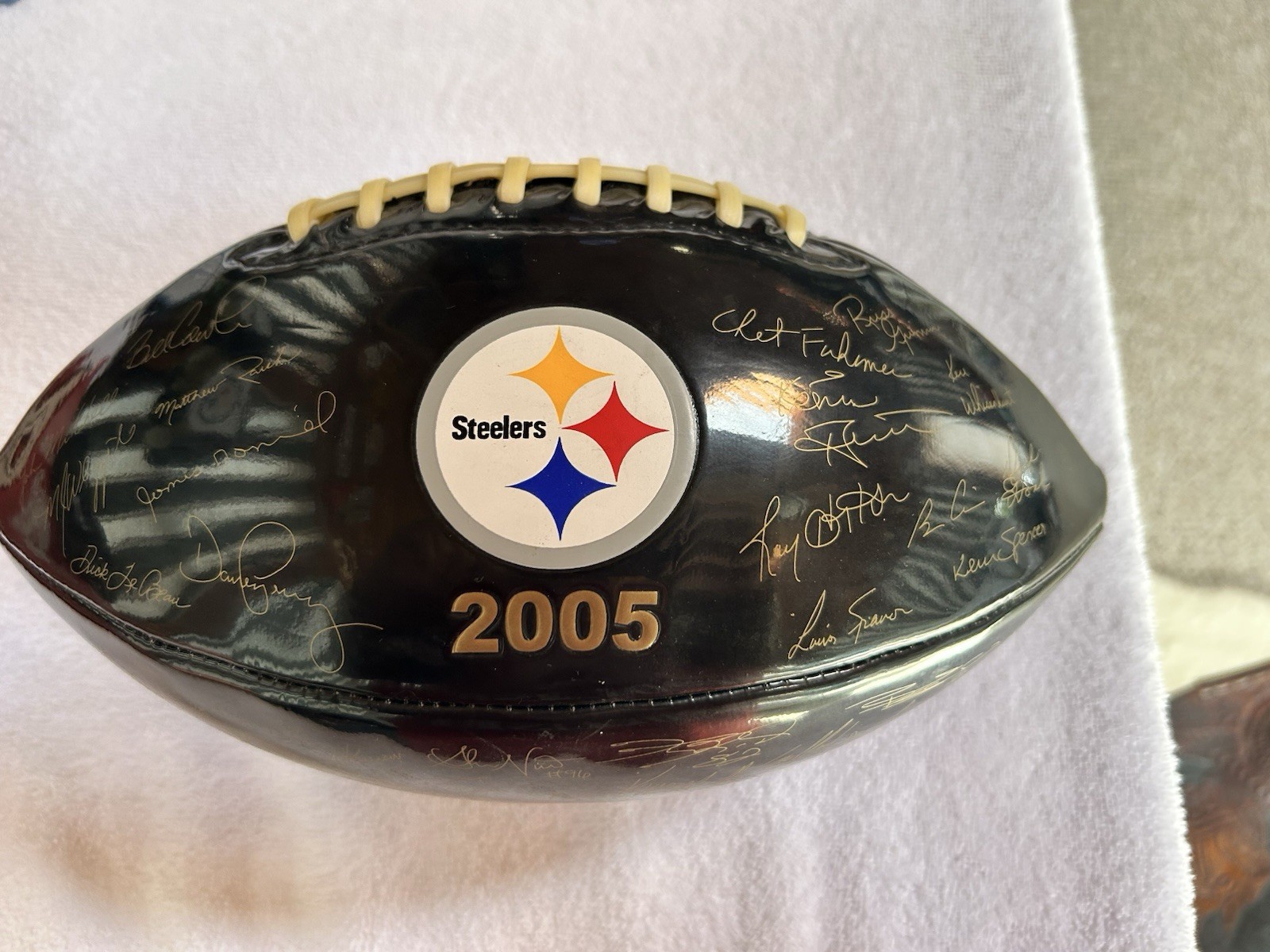2005 TEAM SIGNED STEELERS FOOTBALL