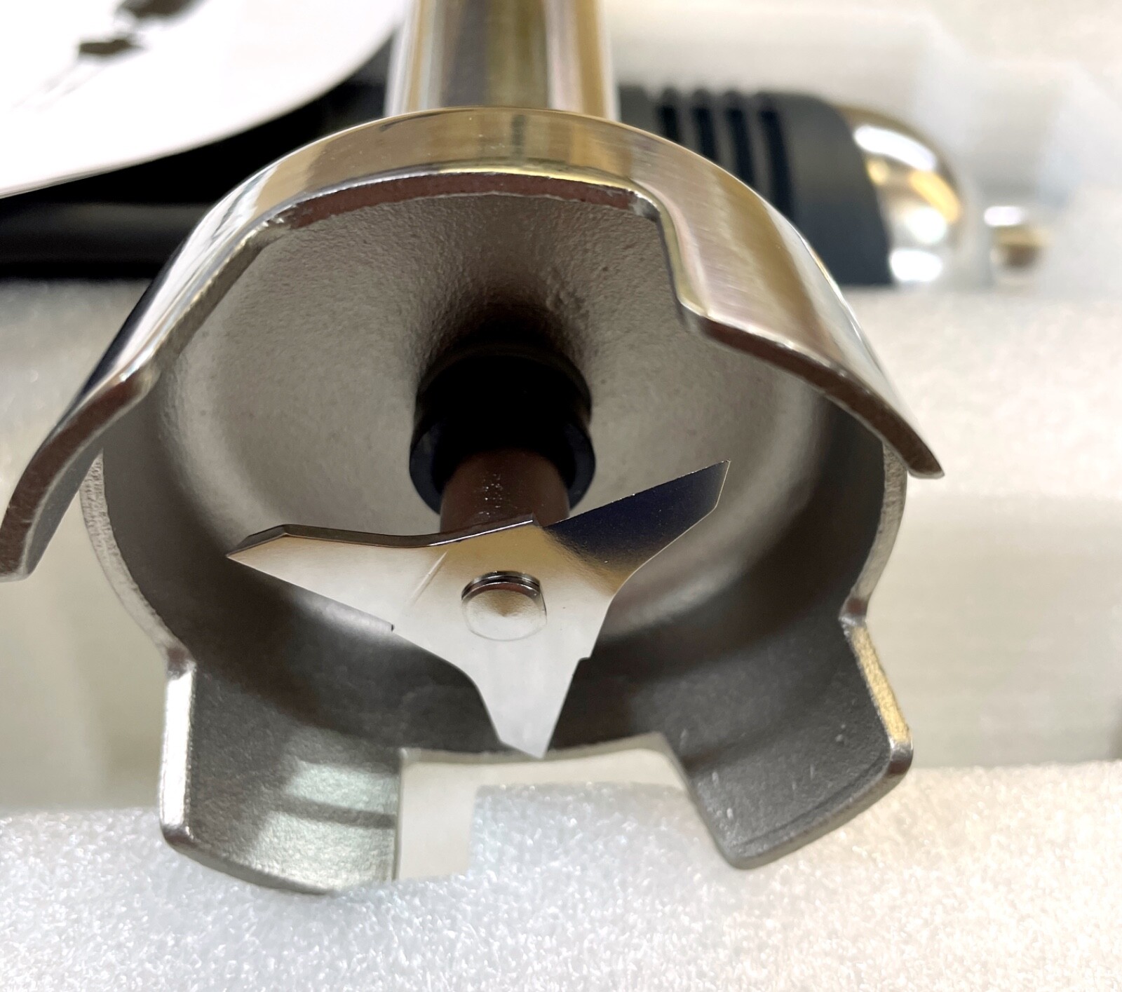 AvaMix 928IBMD12BX 12" Commercial Variable Speed Immersion Blender 3/4hp w/Kit