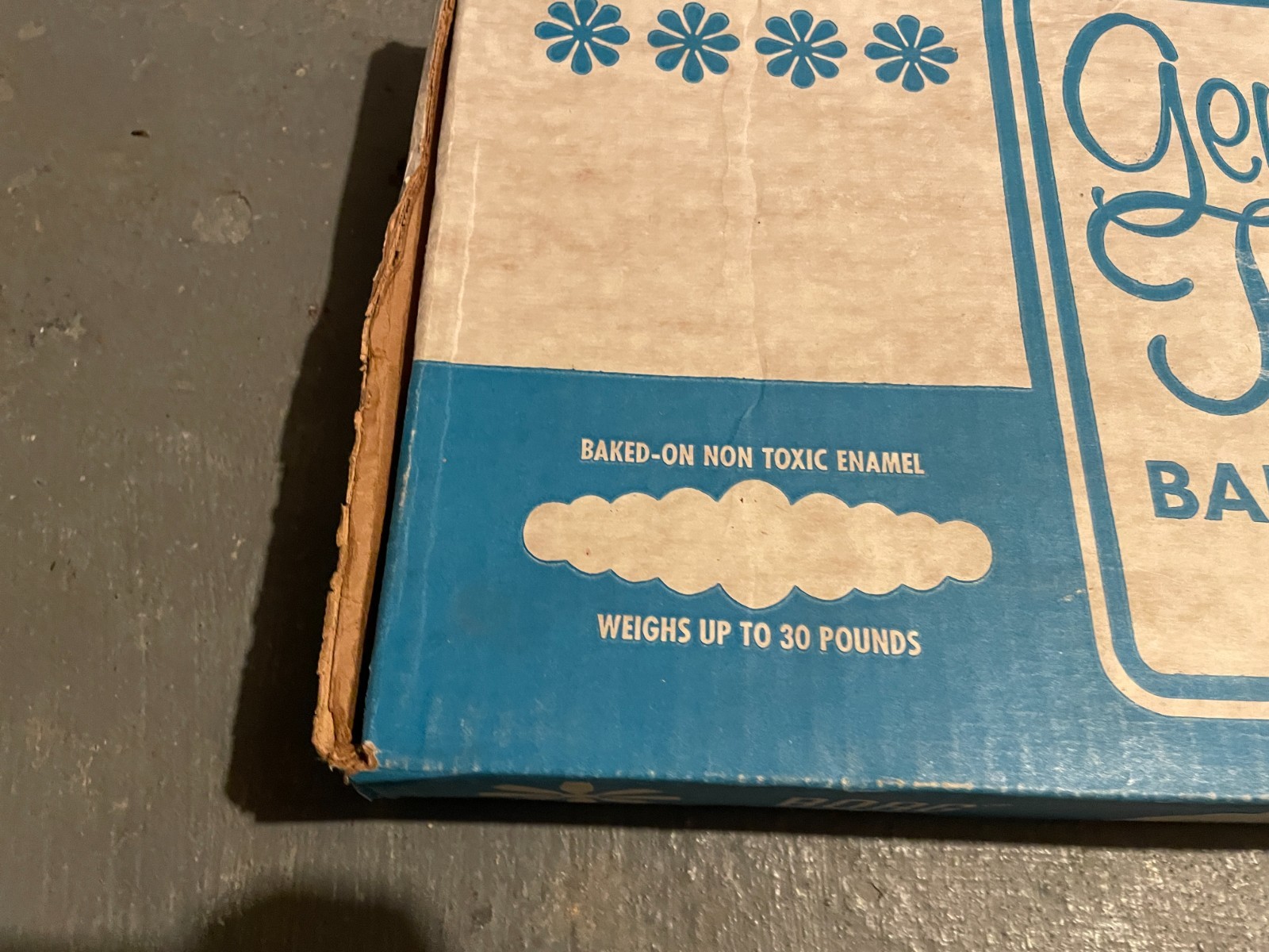 NIB ViNTAGE BABY SCALE: New in Box Borg Gentle Touch Baby Scale with Documents