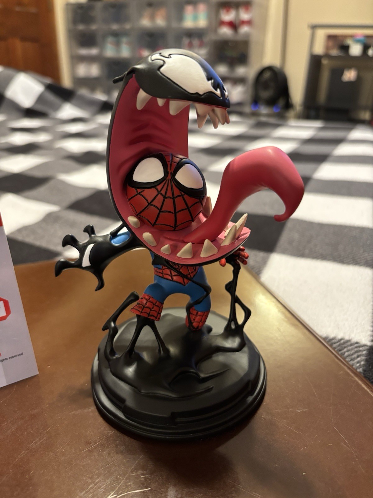 Gentle Giant Spiderman Vs Venom Animated Statue - Skottie Young Limited Edition