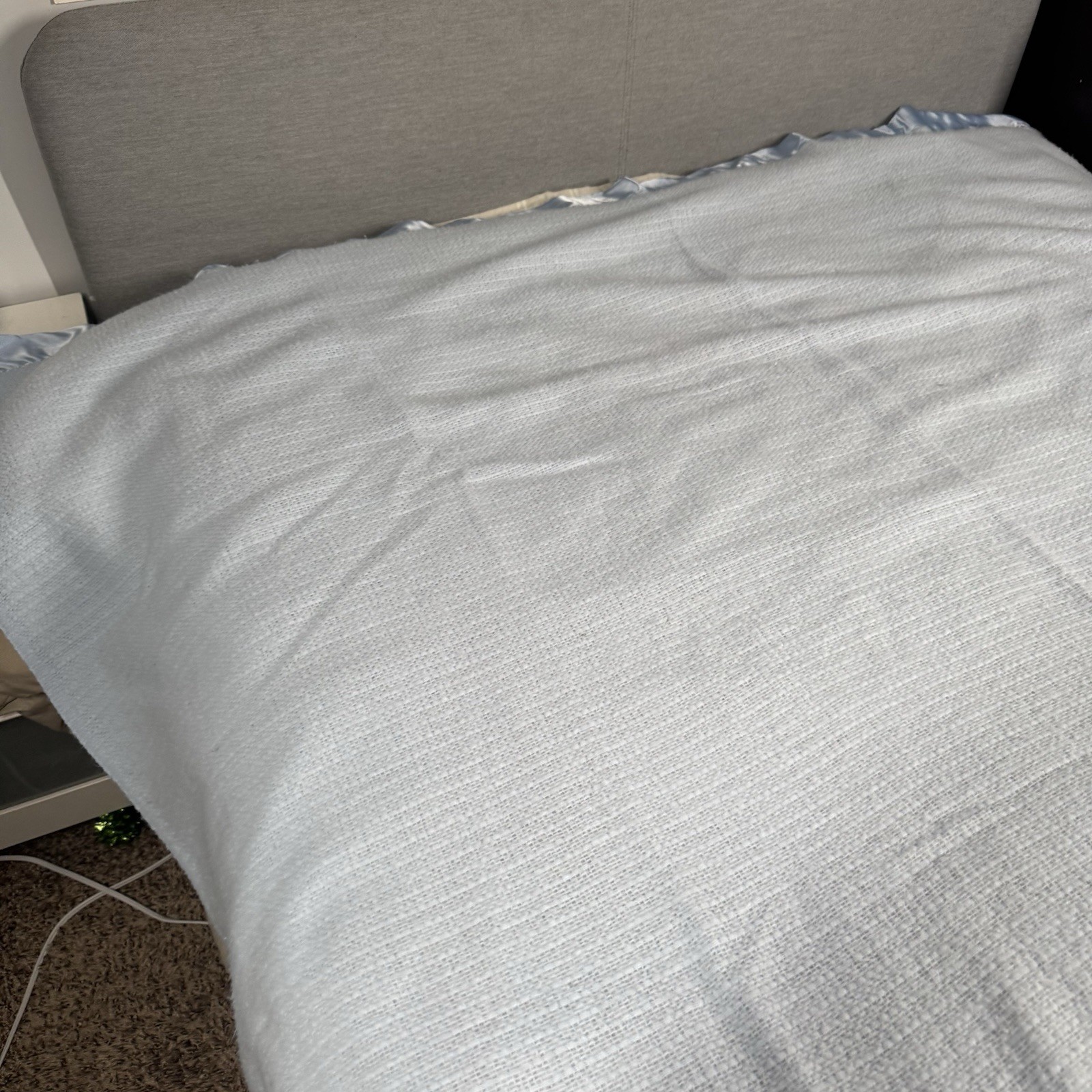 VTG Blue Blanket Thermal Waffle Weave Soft Satin Trim Cannon Mills Co 72x82