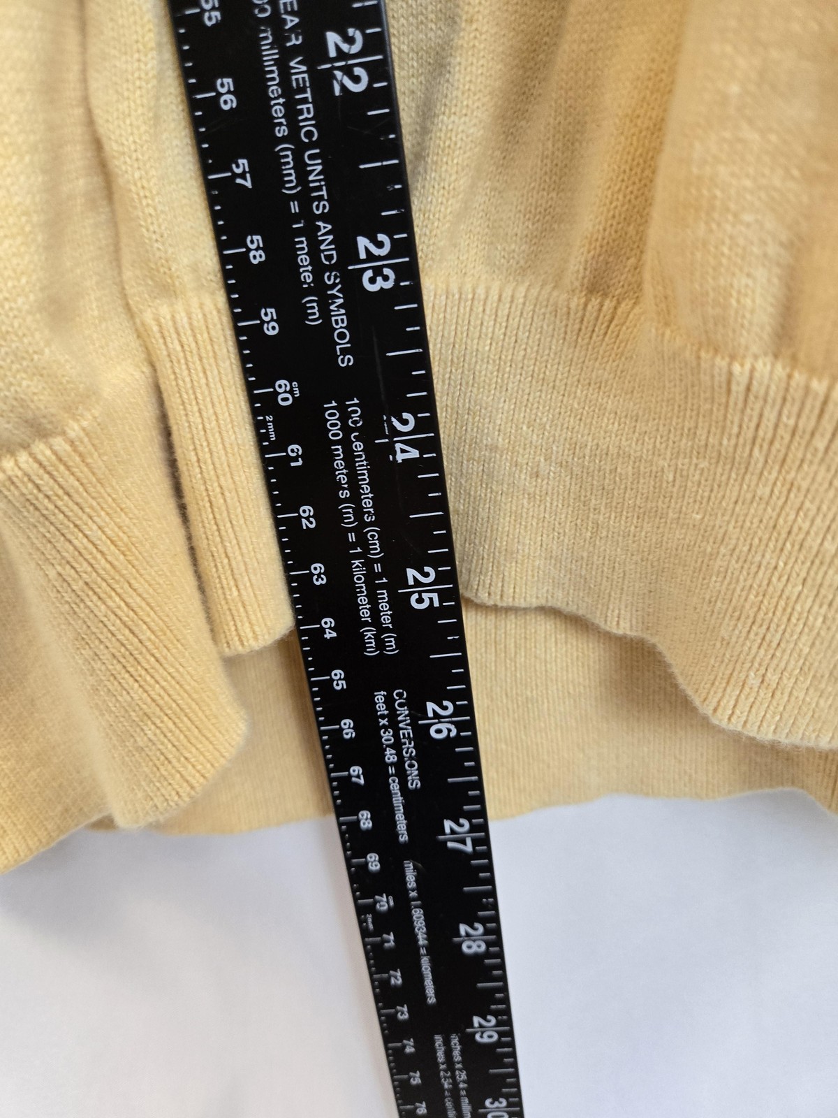 Alan Paine Sweater Mens 48 Yellow V Neck Cotton Cashmere Lightweight Knit