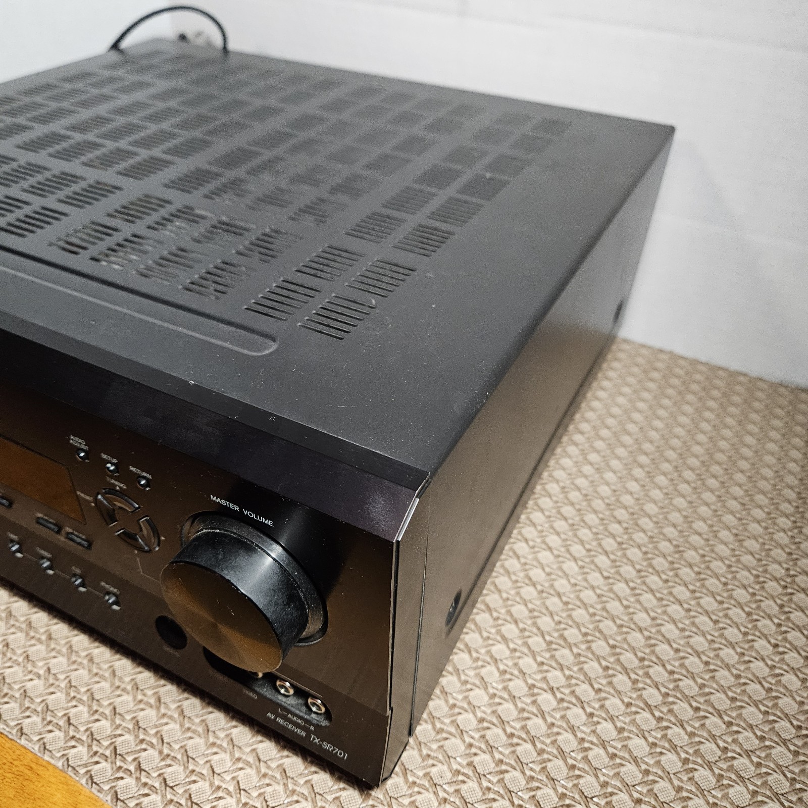 Onkyo TX-SR701 6.1 Channel 600 Watt Home Theater AV Receiver Amplifier TESTED