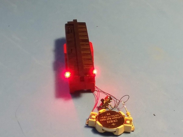 Dual Caboose Marker Light Kit, Battery Operated LEDs, N/HO Scale