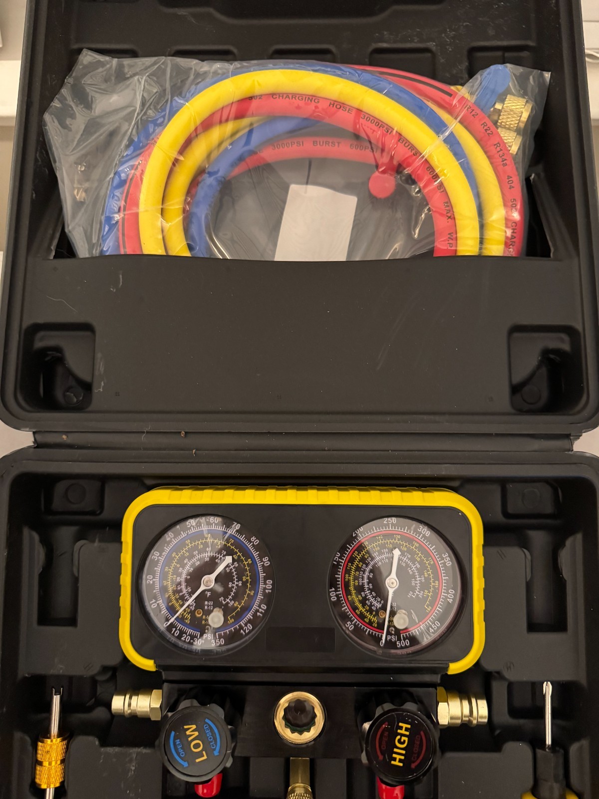 R134A R12 R22 R502 AUTO AIR CONDITIONING MANIFOLD GAUGE - SEE PICTURES