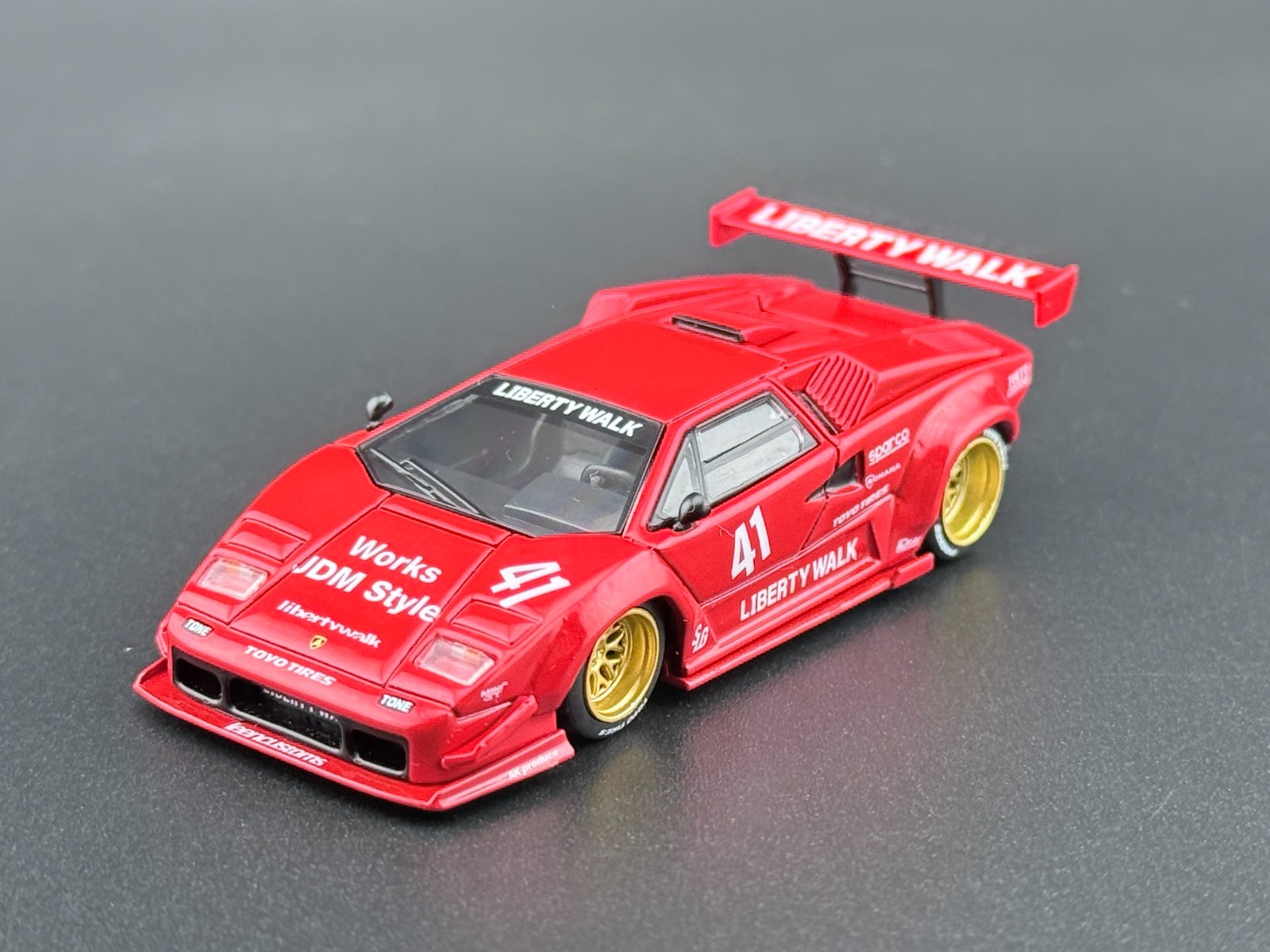 Mini GT Lamborghini Countach LB-WORKS Red #1100 1/64