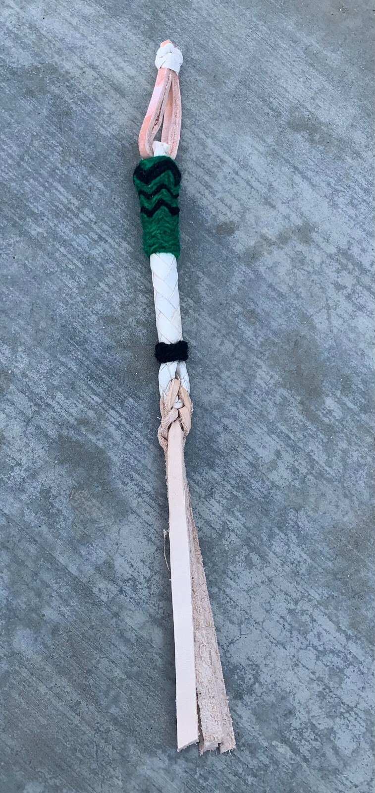 12" Keychain Style Horse Quirt, Cuarta Charra Estilo Llavero Cuartita de Cuero