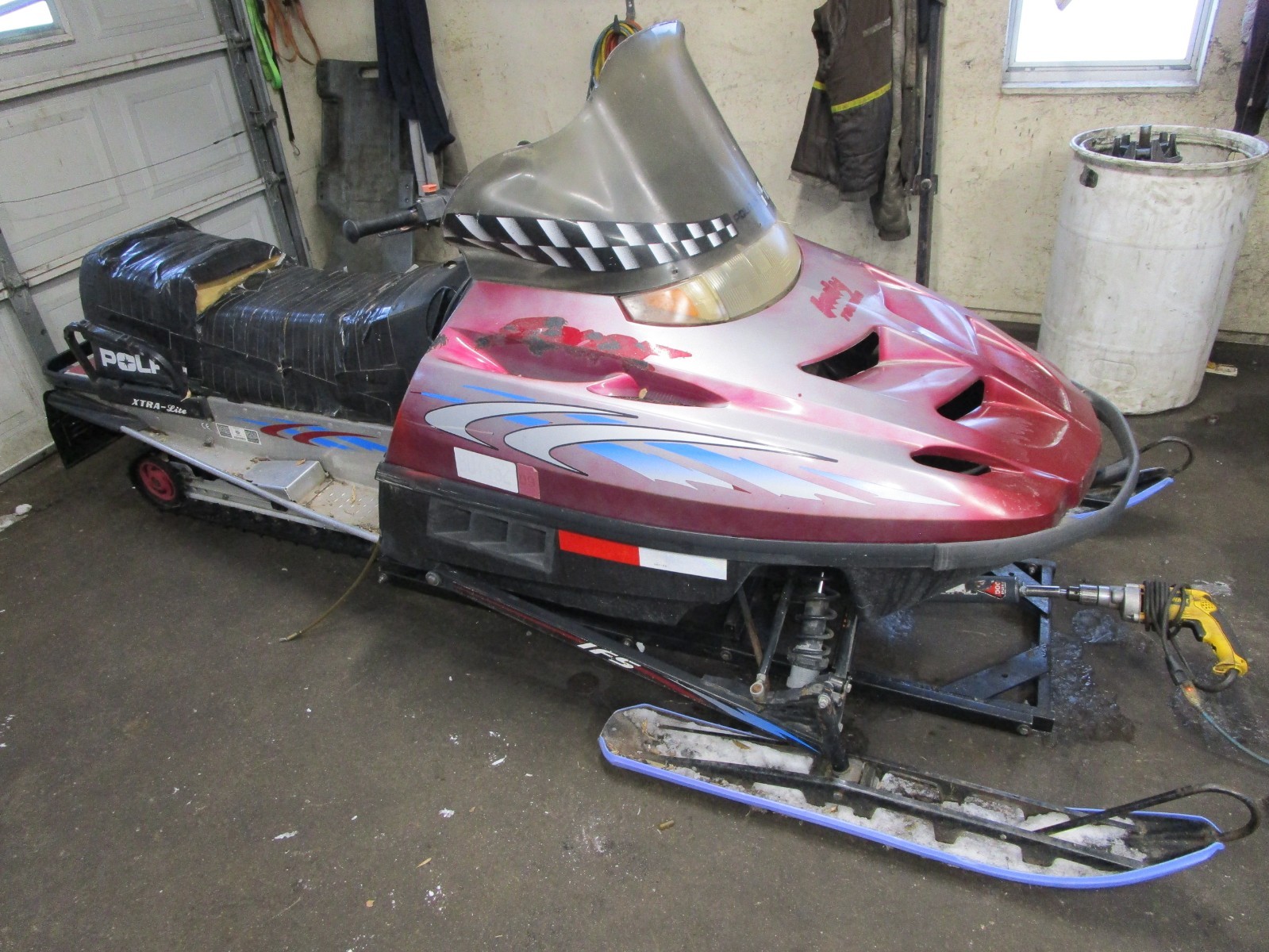 99 Polaris Indy Sport Touring 440 F/C Snowmobile Brake Caliper Assembly 1910284