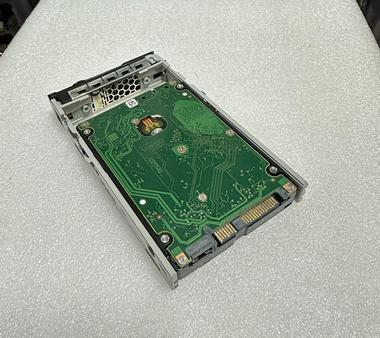 Dell 0Y6W8N TMVN7 2TB ST2000NX0463 7.2K SAS 2.5" SFF 12Gbp Hard Drive HDD W/tray