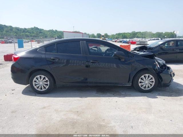 Used Front Right Drive Axle Shaft fits: 2017 Chevrolet Cruze front gasoline AT F