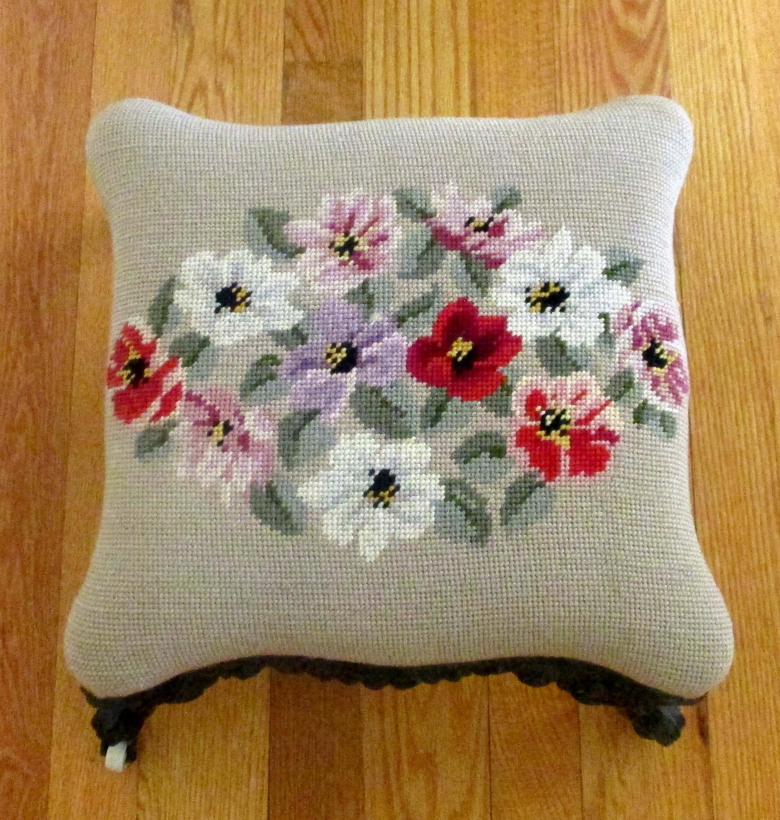 Atq Victorian Cast Iron Footstool Ottoman Ornate Rococo Base Floral Needlepoint