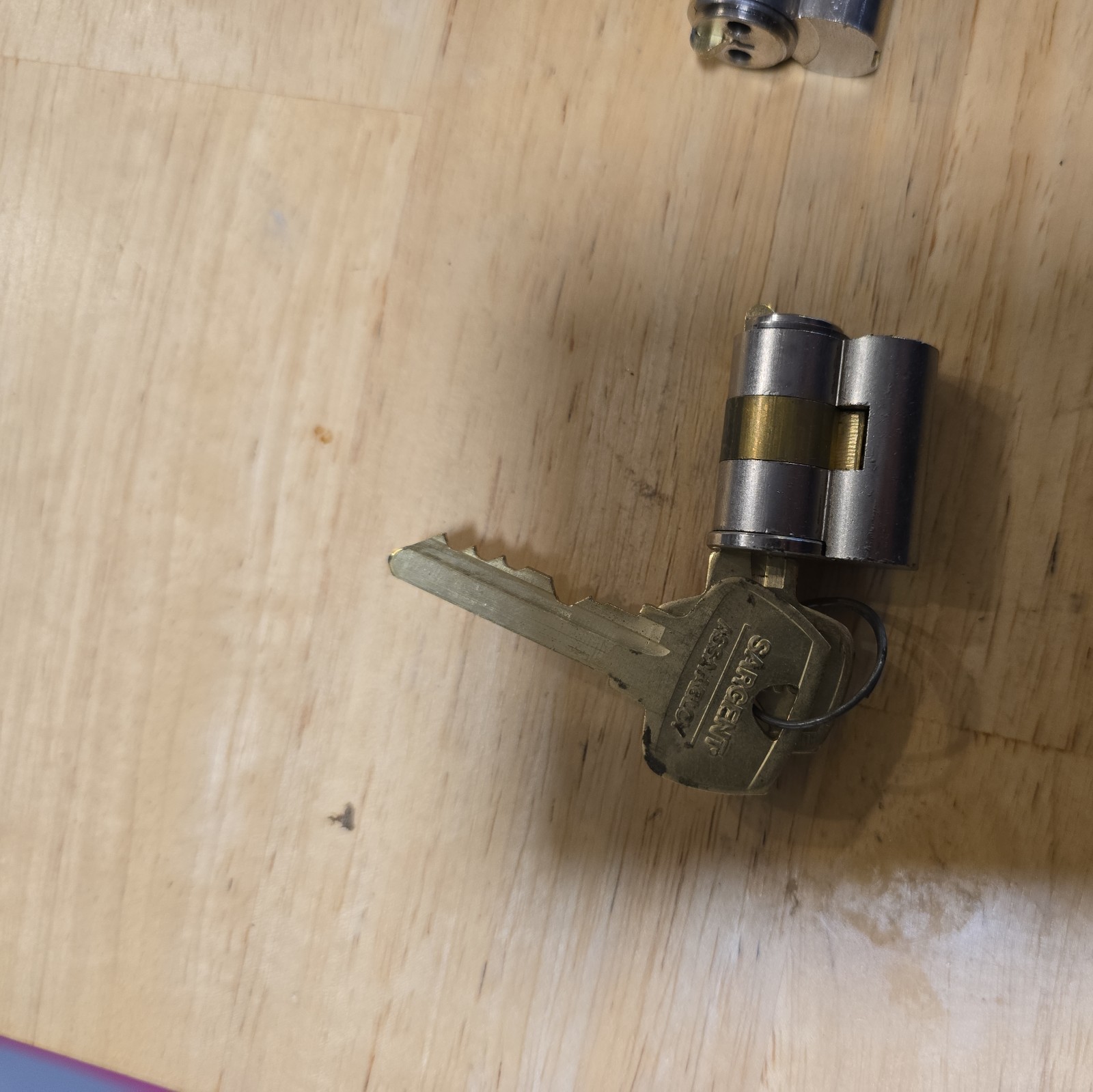 Sargent Assa Abloy Removable Core Large Format Cam Cylinder w/ 2 Keys 15694417