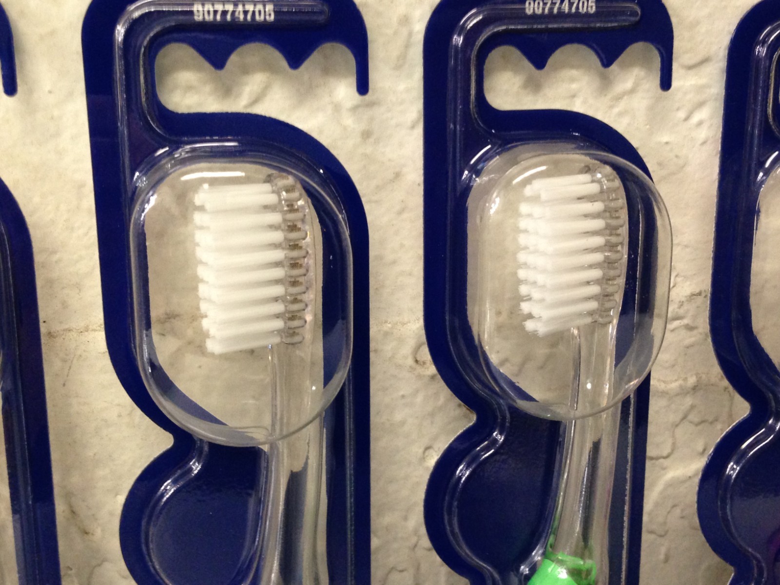 Oral-B Sensi Soft Toothbrush Extra Soft Bristles Gentle Clean Teeth 6 Packs