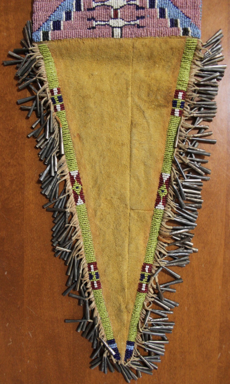 VERY LARGE Vintage Plains Tab Bag with Cones