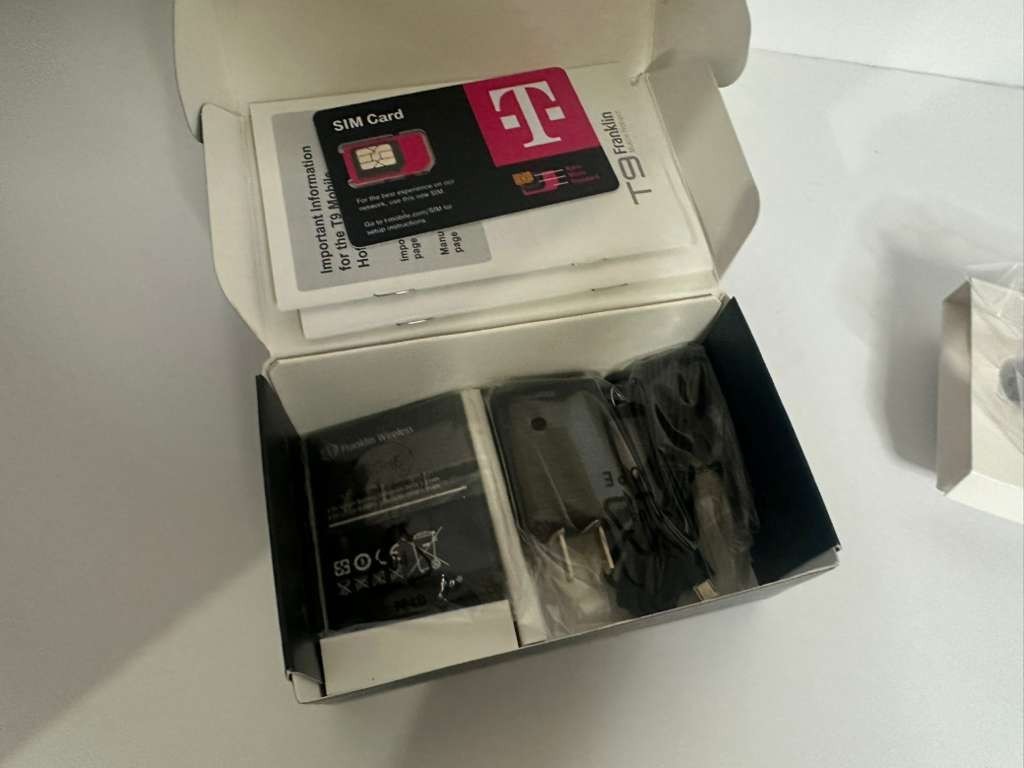 T-Mobile Franklin T9 Mobile Hotspot WiFi 4G LTE Mobile Hotspot- New