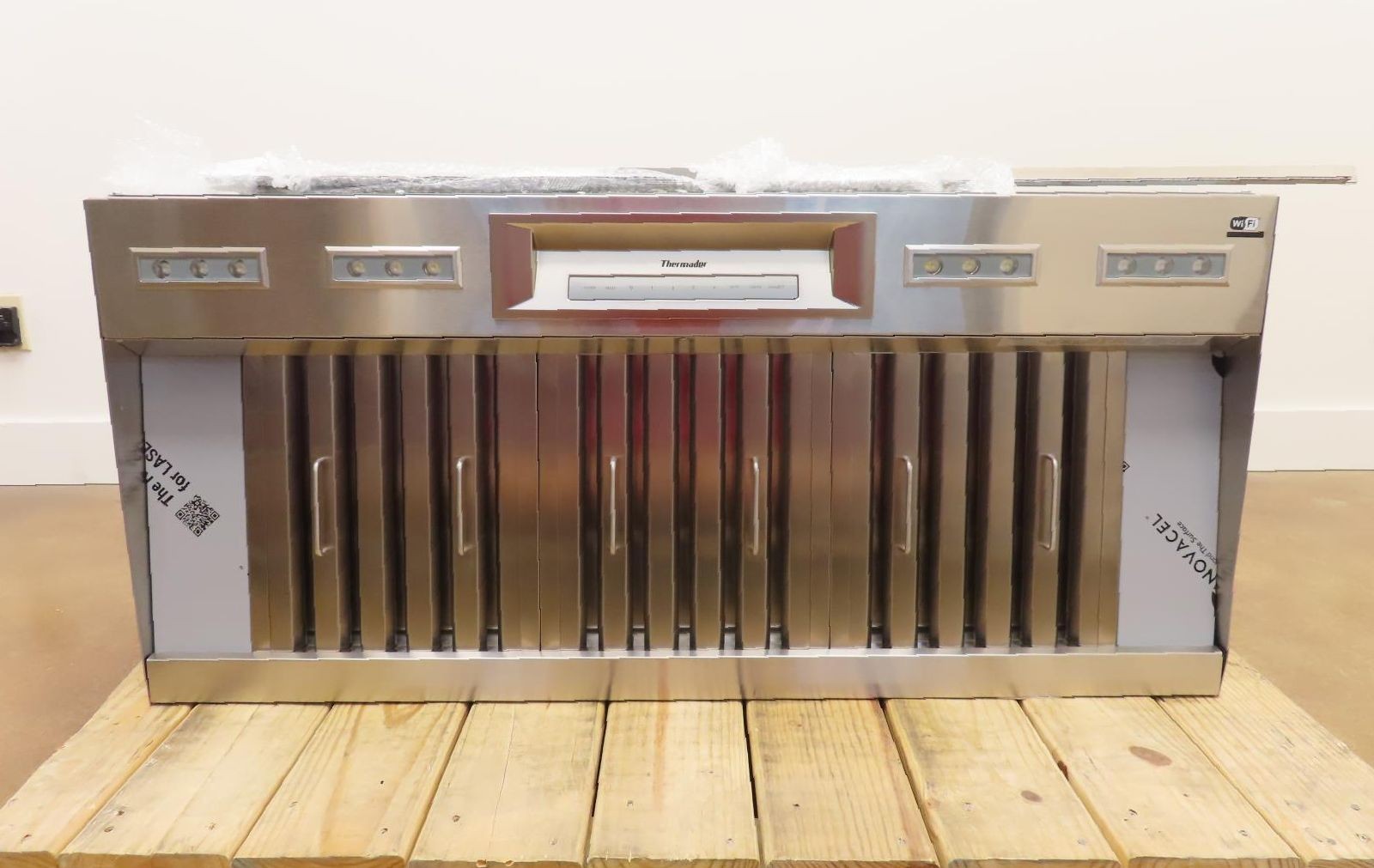 Thermador Professional Series VCIN48GWS 48" Wifi Smart Custom Insert Hood Images