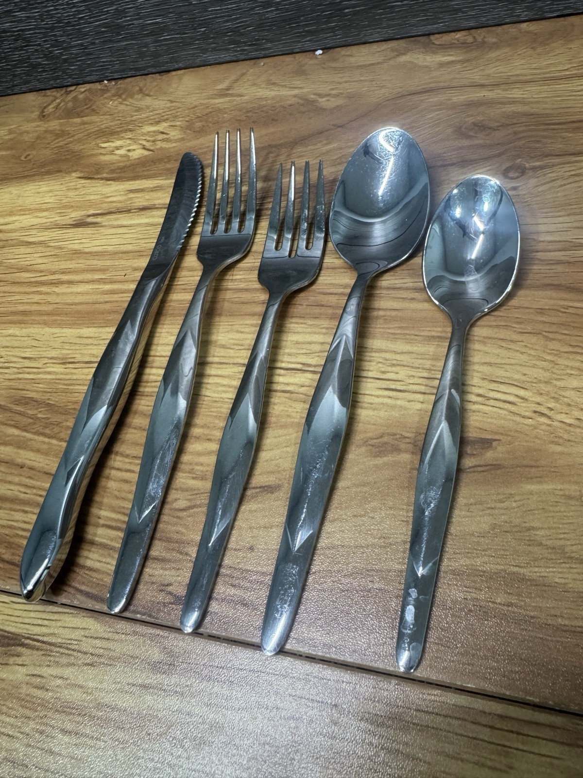Cutco USA 18/10 Stainless Steel 5pc. Place Setting Flatware Set(Service for One)