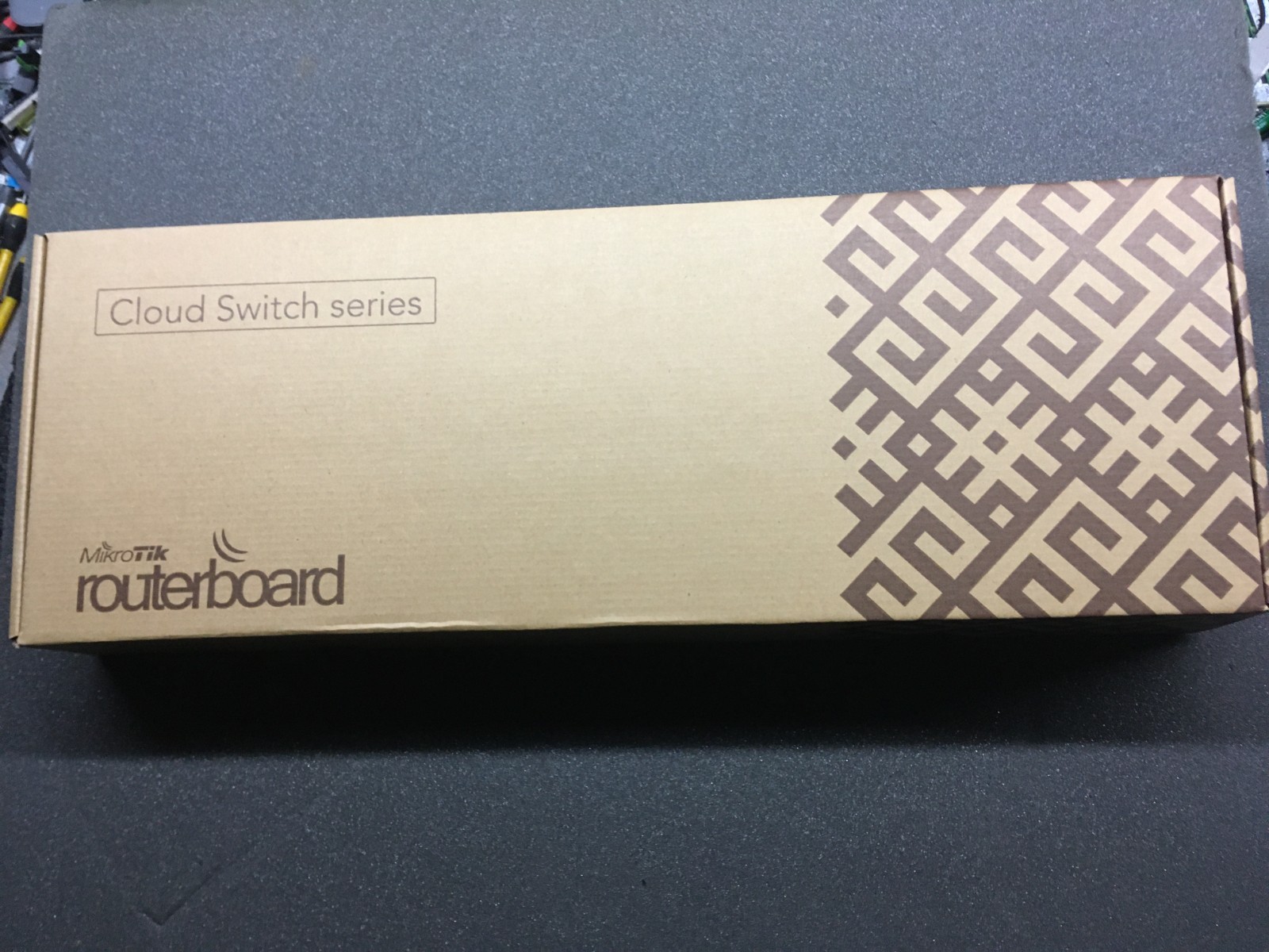 Mikrotik Cloud Router Switch CRS326-24G-2S+RM