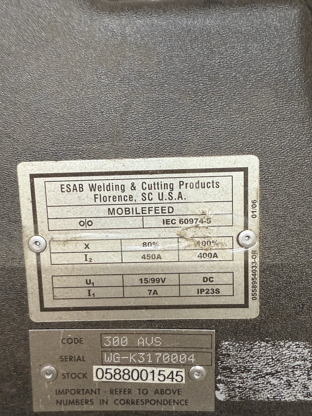 ESAB 300 AVS Mobilefeed Suitcase Portable Wire Feeder