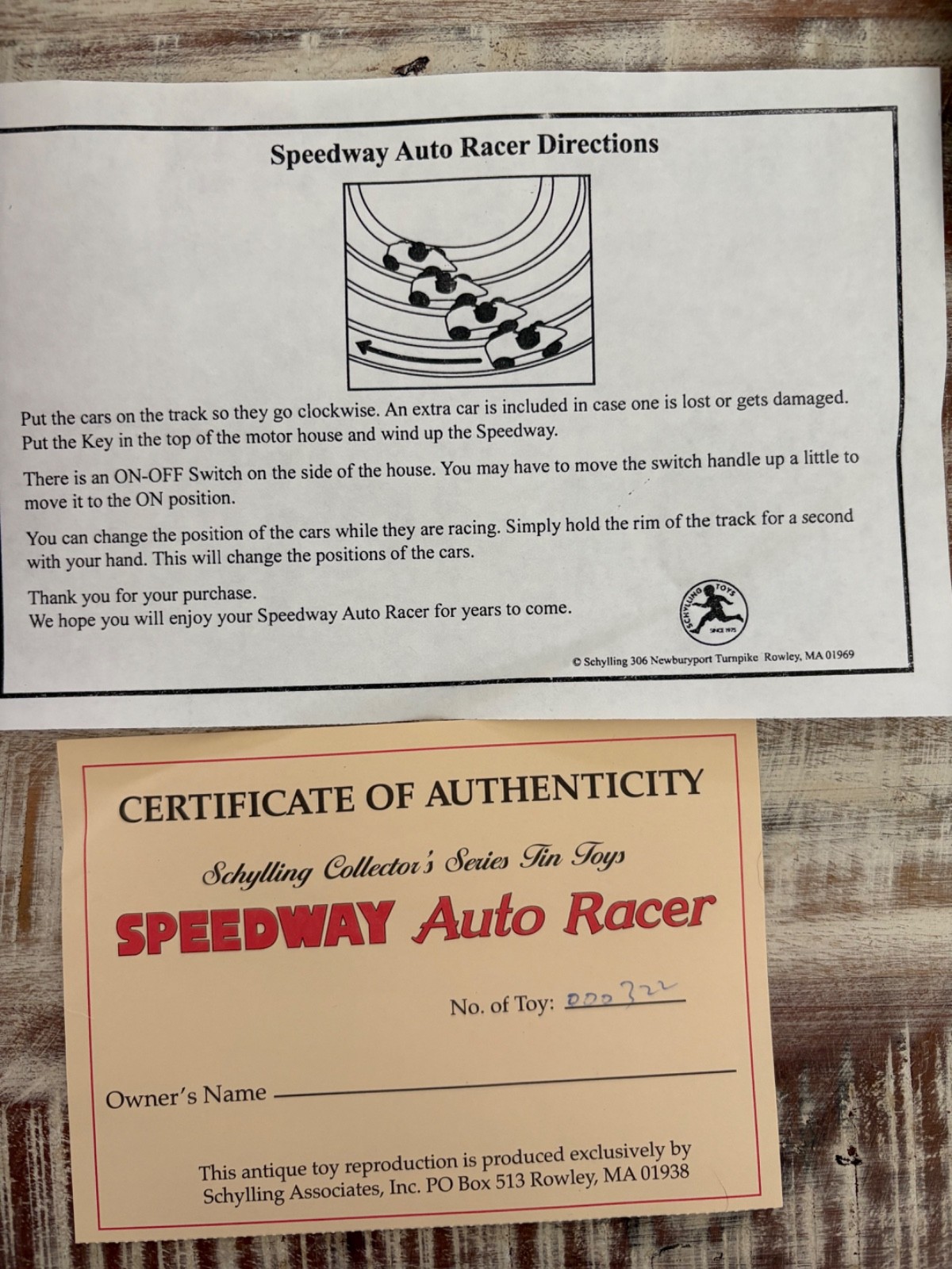 SCHYLLING Collector Series Speedway Auto Racer Tin Wind up W/ 5 Cars/Key/ box