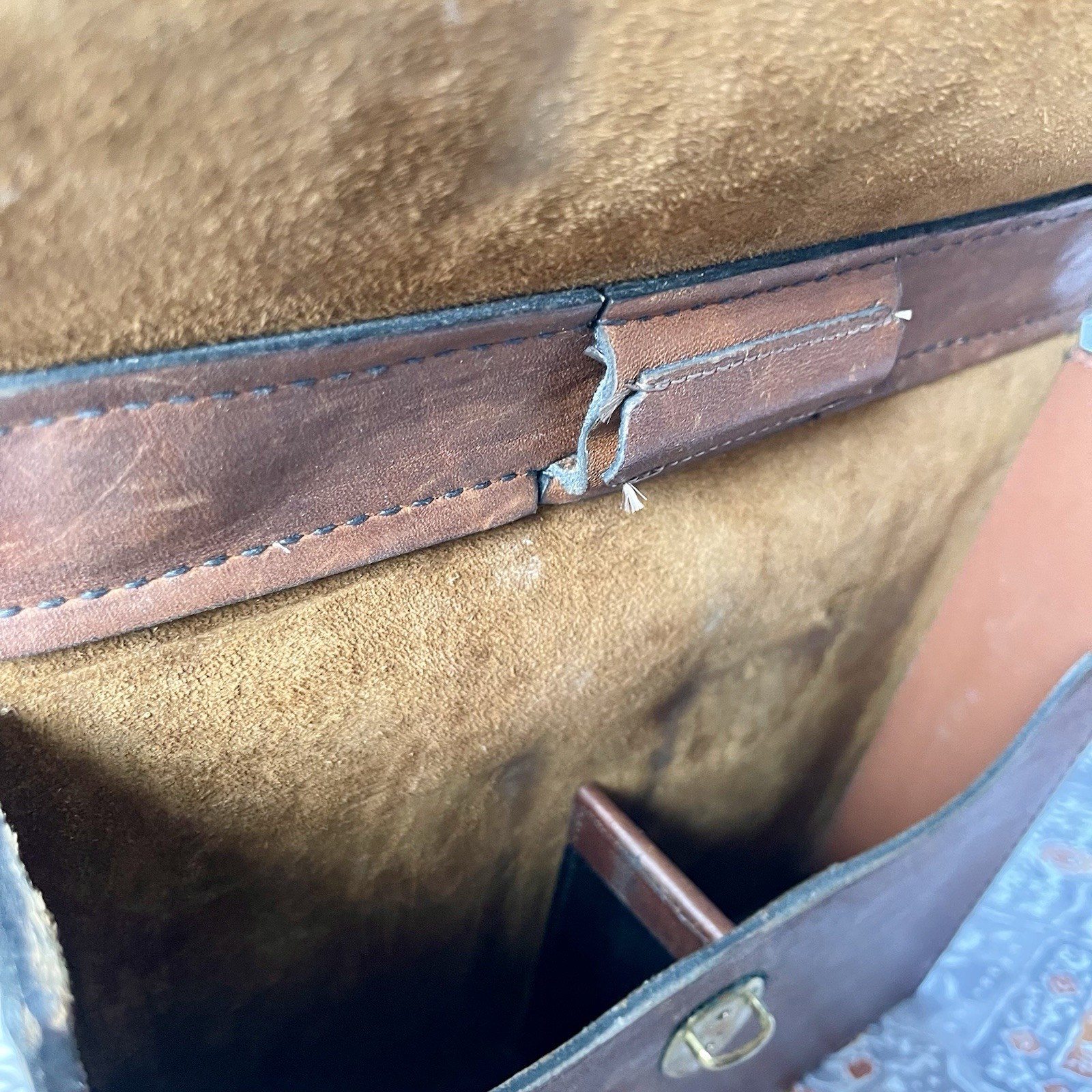 Vtg Bosca Travel Bar Set: Leather Case 2 Flasks Shot Glass Bottle Opener Stirrer