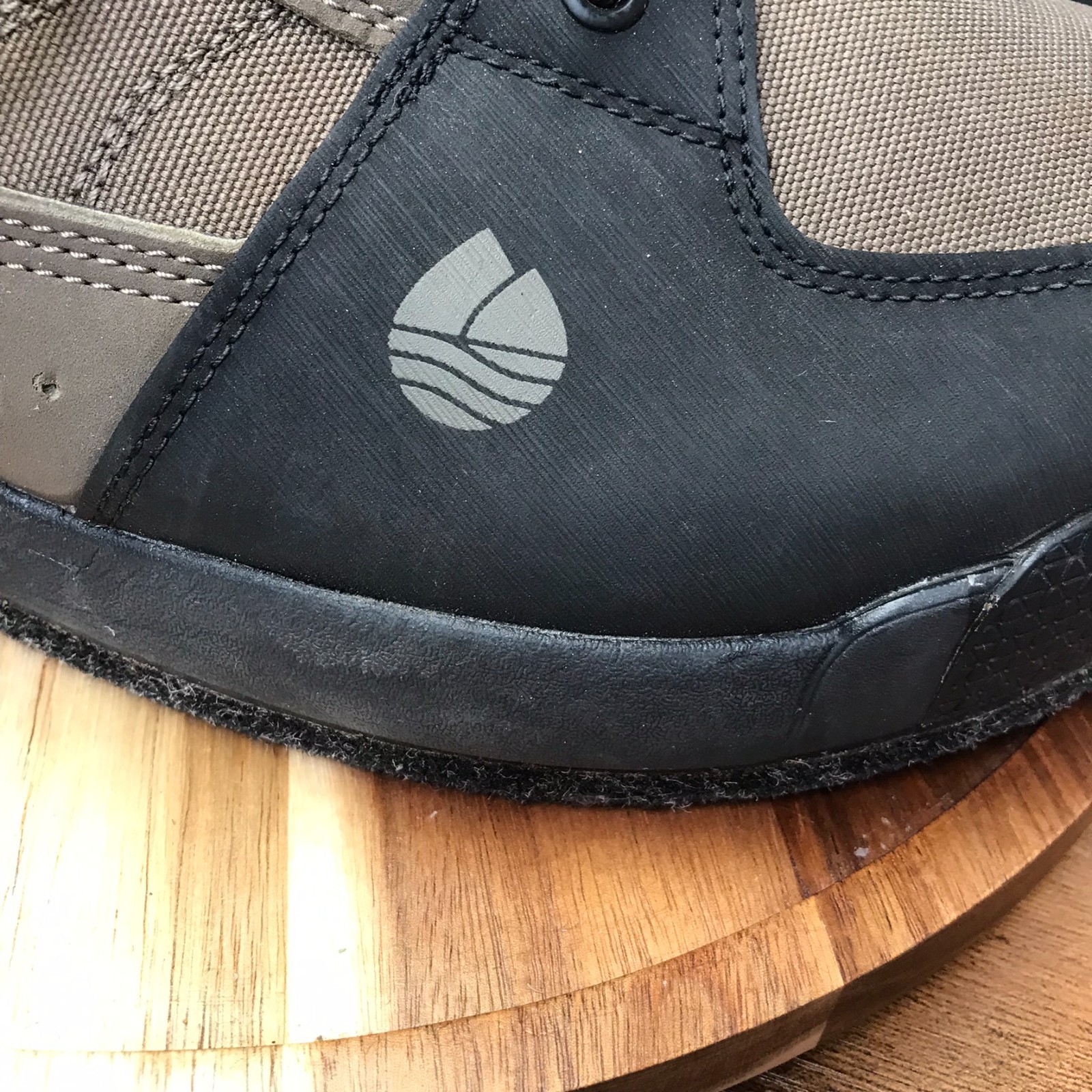 Redington Wading Boots Mens 11 Brown Felt Sole Fly Fishing Shoes